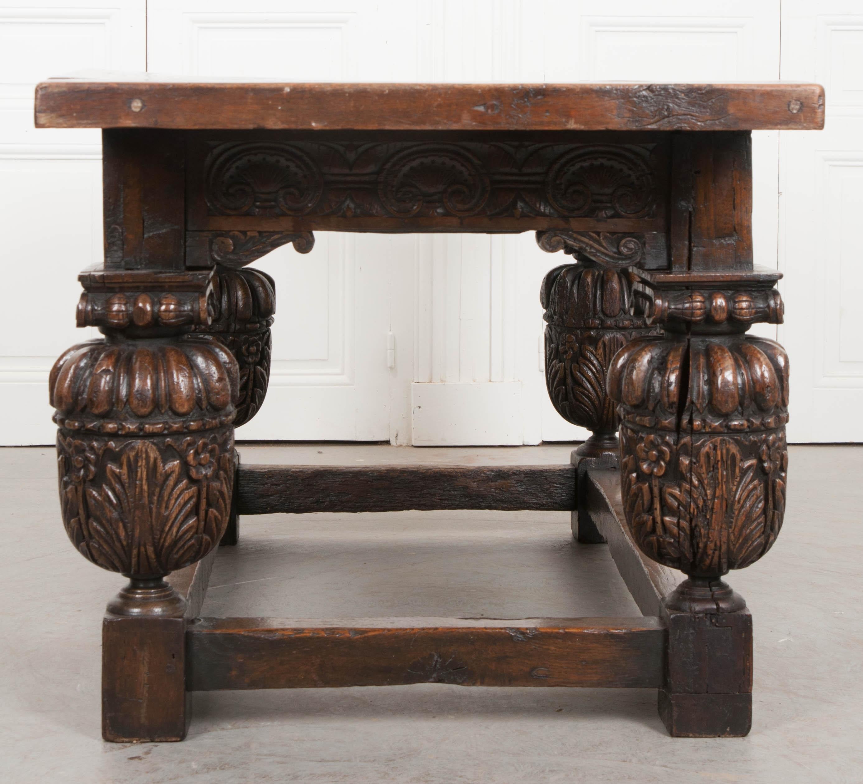 Spanish Early 19th Century Oak Refectory Table For Sale 8