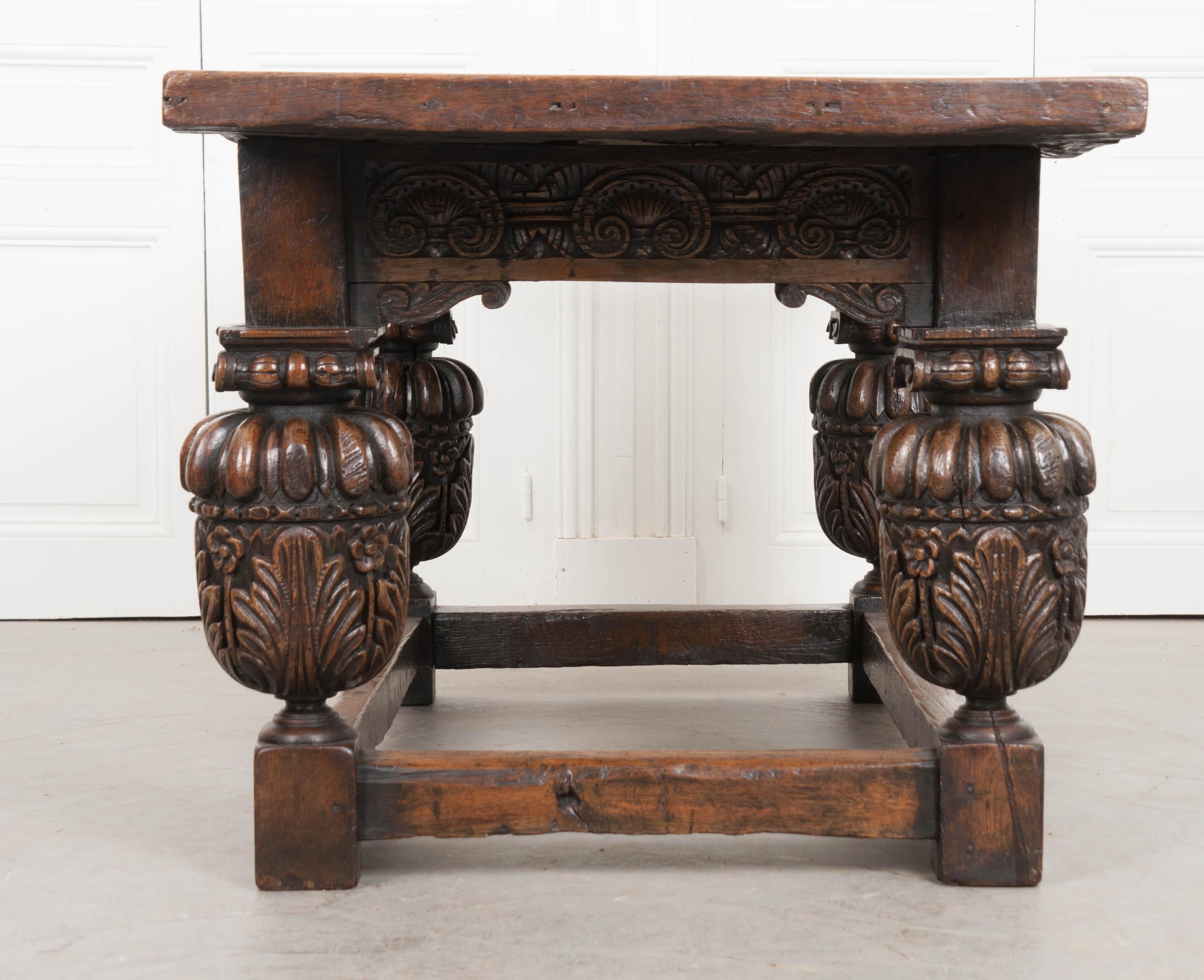 Spanish Early 19th Century Oak Refectory Table For Sale 14