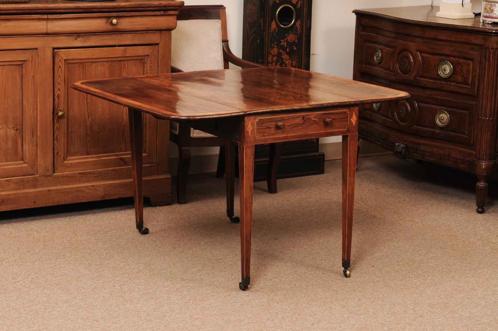 Table Pembroke en bois de rose anglaise du début du 19e siècle en vente 4