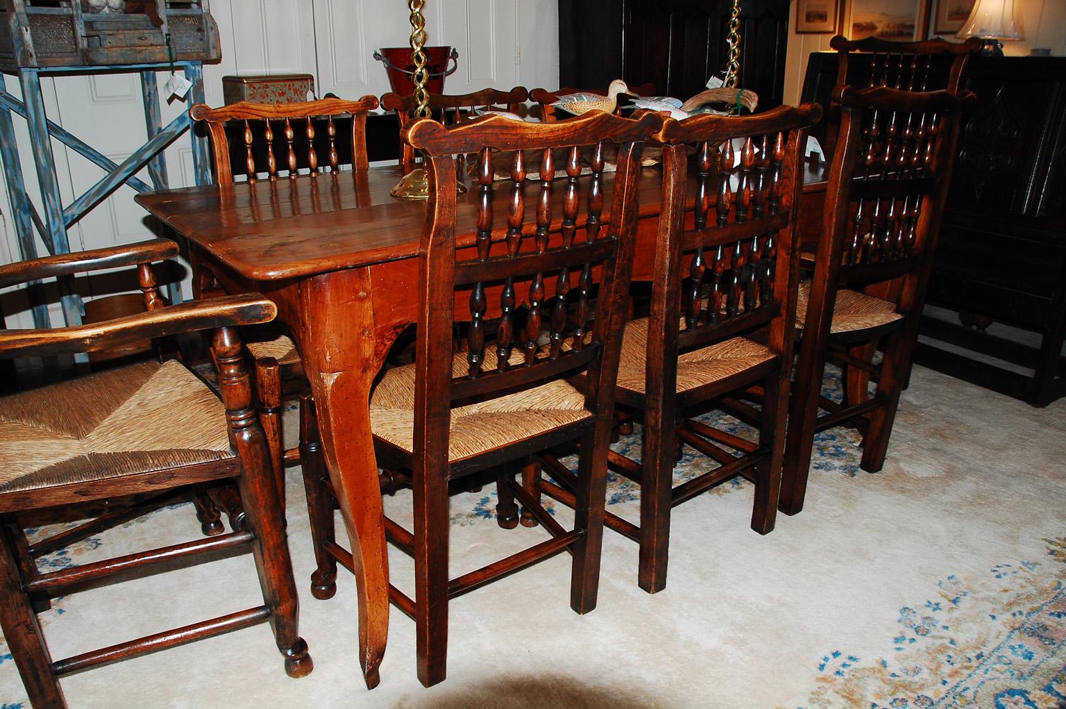 English Early 19th Century Set of Eight Spindleback Dining Chairs with Two Arms 6