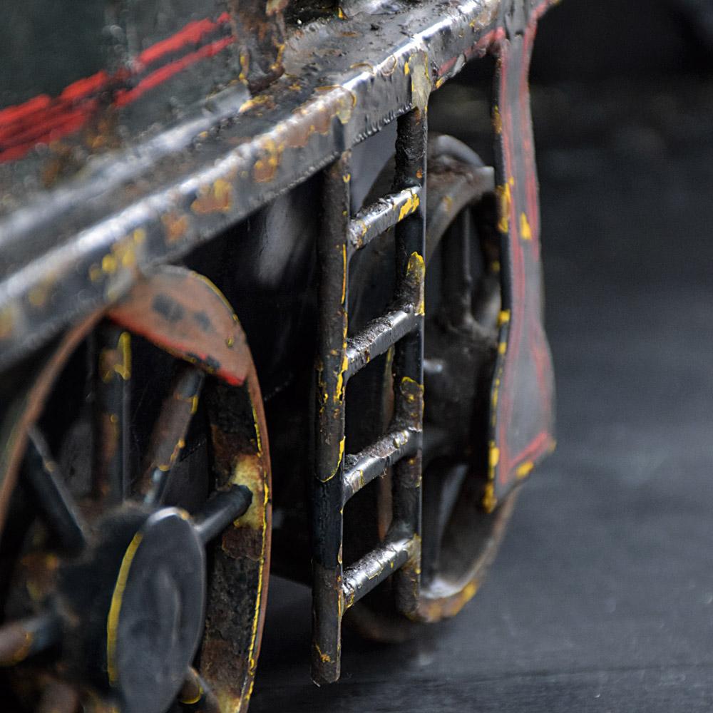 Metal English Early 20th Century Amazing Scratch Built Locomotive