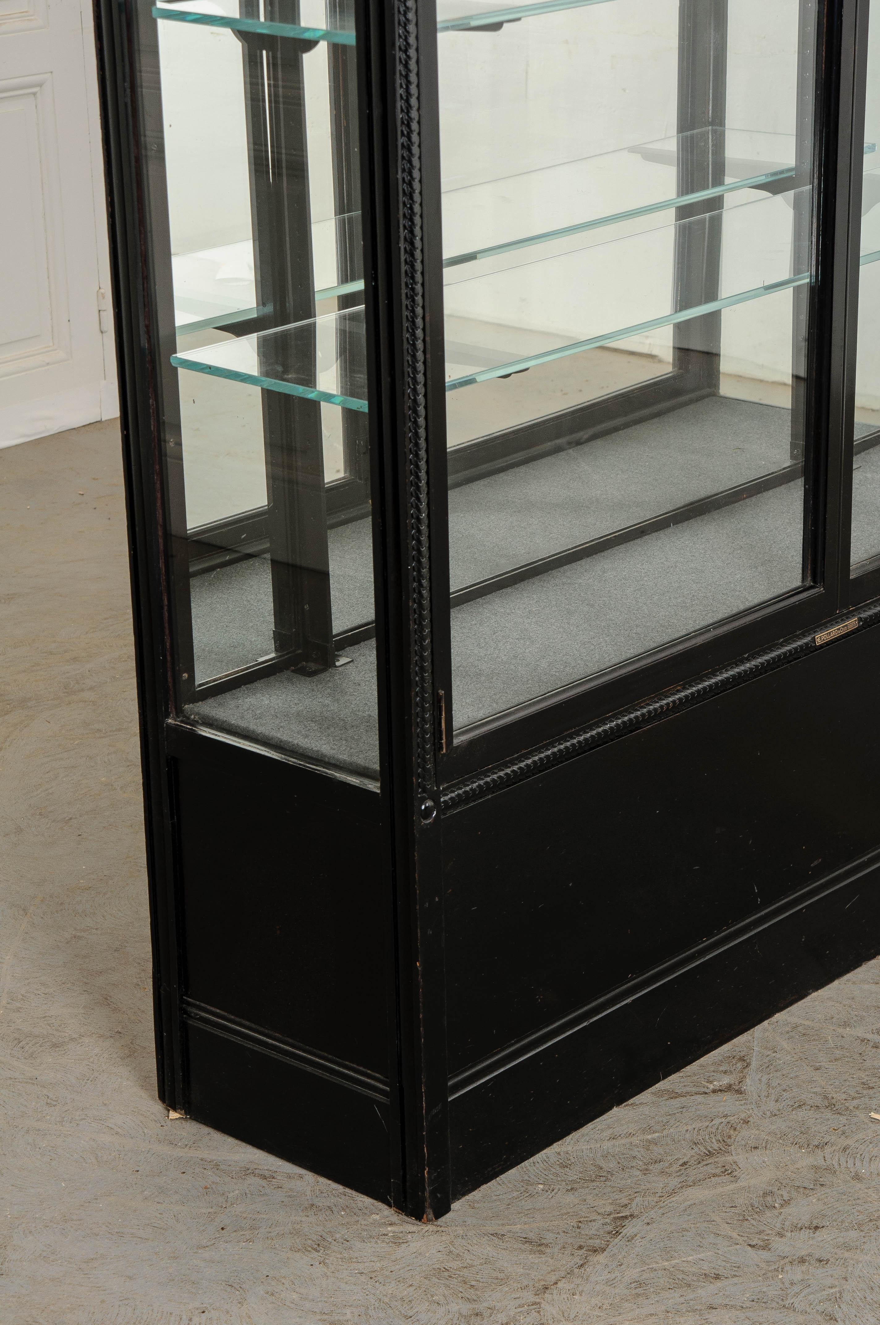 English Early 20th Century Ebonized Art Deco Vitrine 3