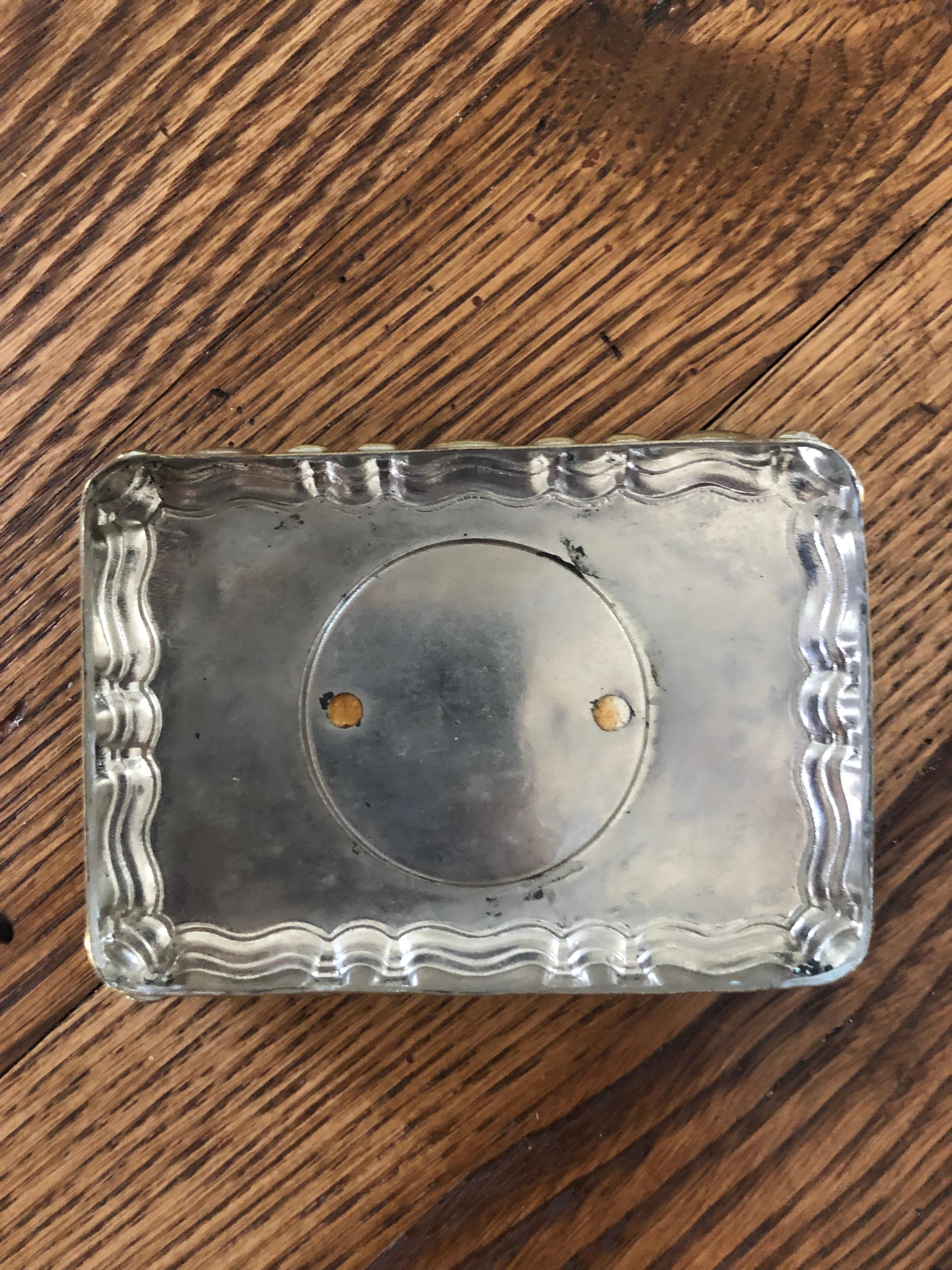 Boîte en laiton avec couvercle en cristal représentant une scène de chasse, Angleterre, début du 20e siècle en vente 8
