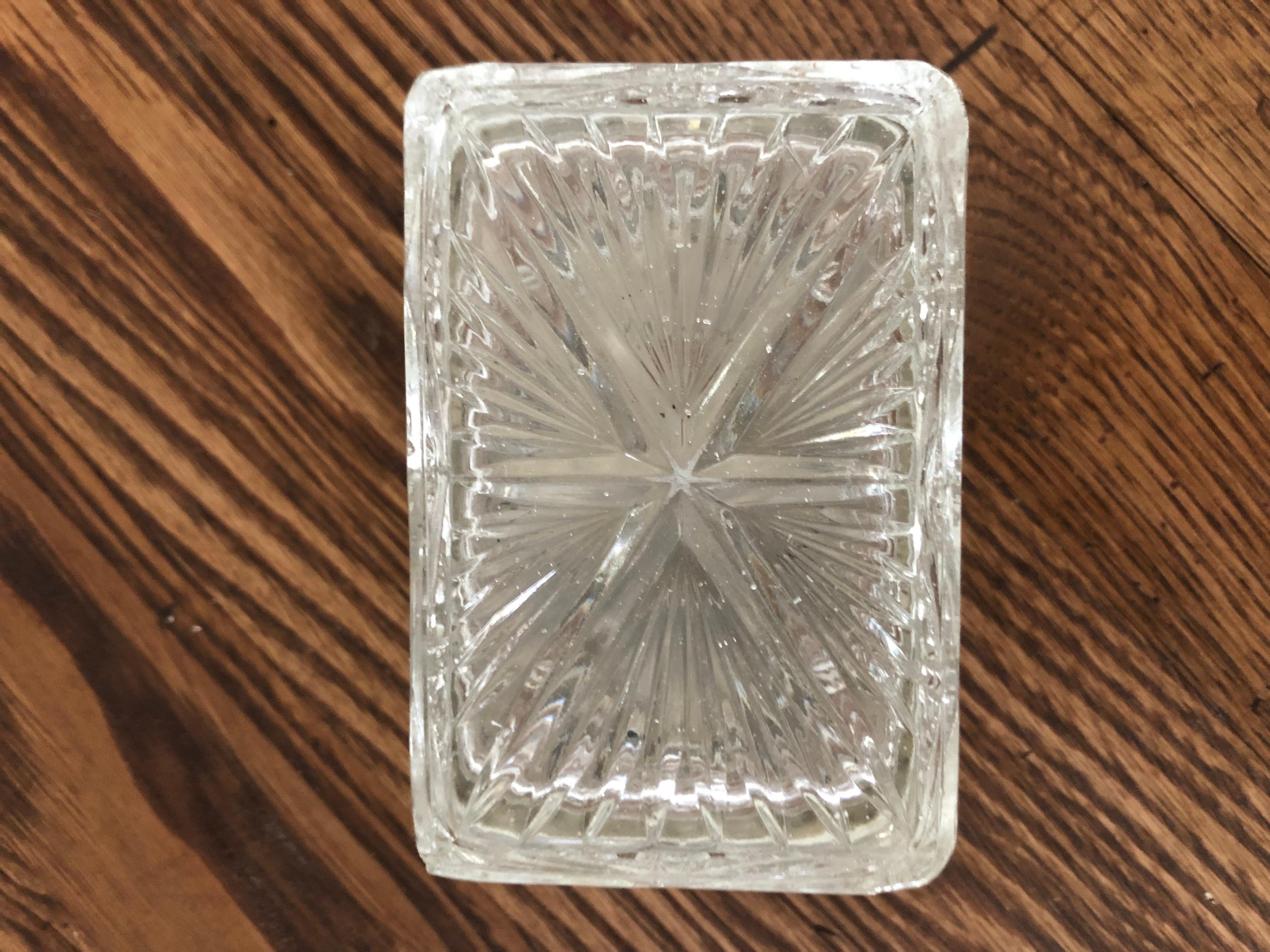 Boîte en laiton avec couvercle en cristal représentant une scène de chasse, Angleterre, début du 20e siècle en vente 3
