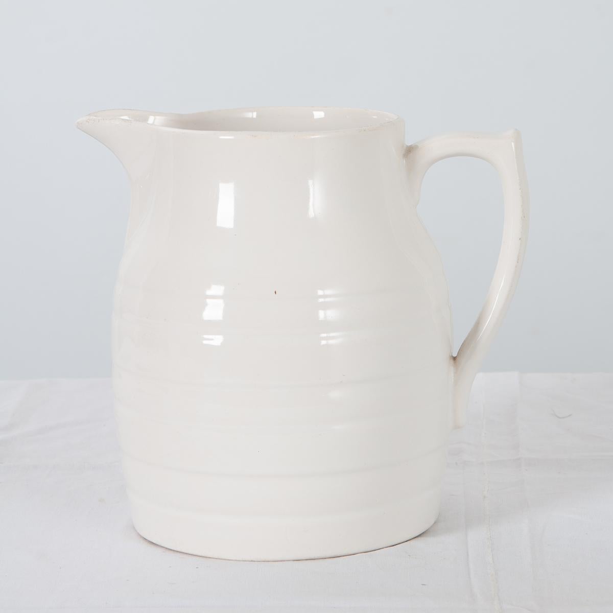 English Early 20th Century Ironstone Pitcher In Good Condition In Baton Rouge, LA