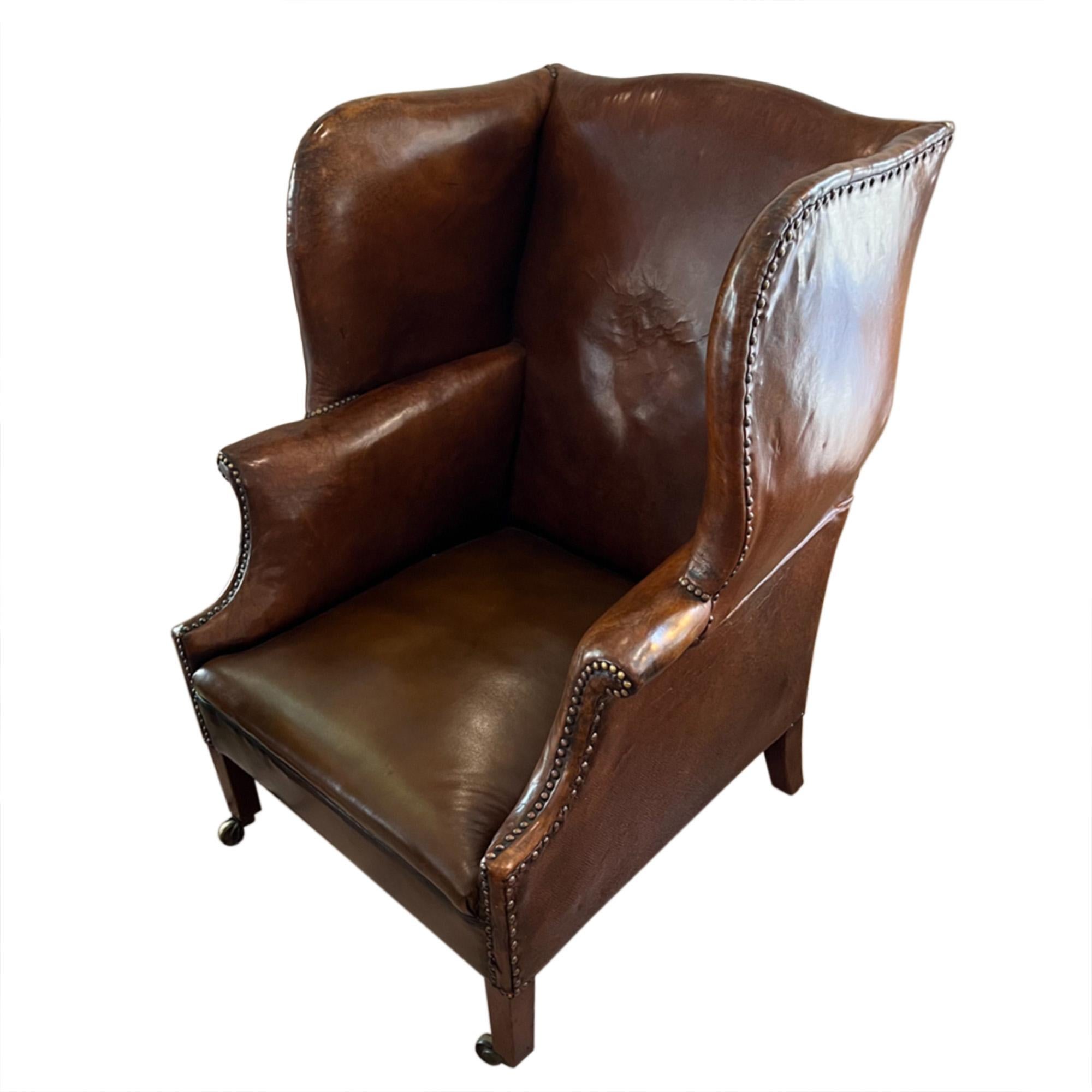 English Early 20th Century Leather Wing Chair In Good Condition For Sale In London, GB