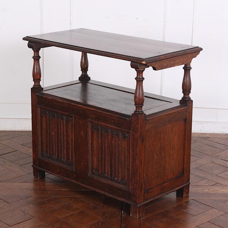 English Early 20th Century Oak Monk's Bench Console Table 4