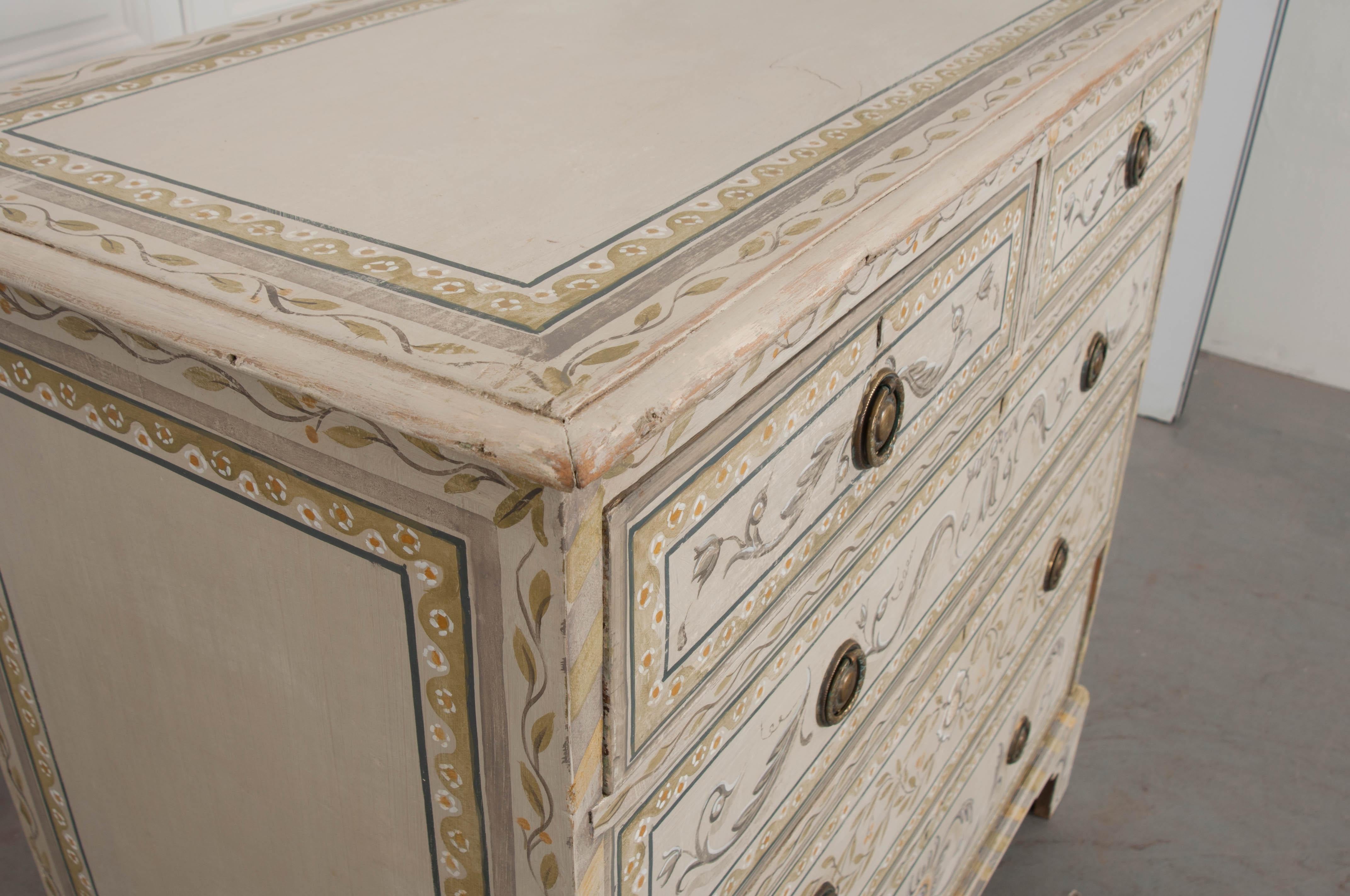 English Early 20th Century Painted Chest of Drawers 2