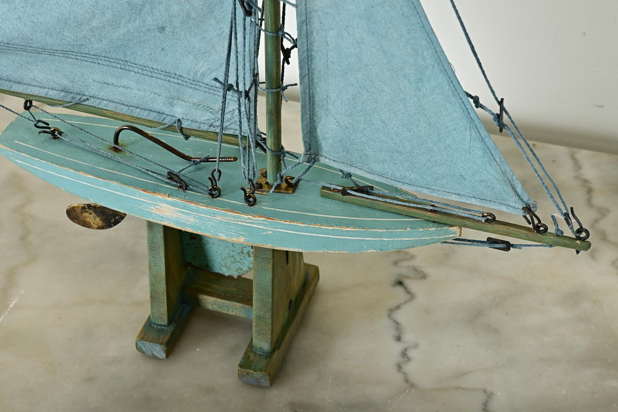 English Early 20th Century Pond Boat 2