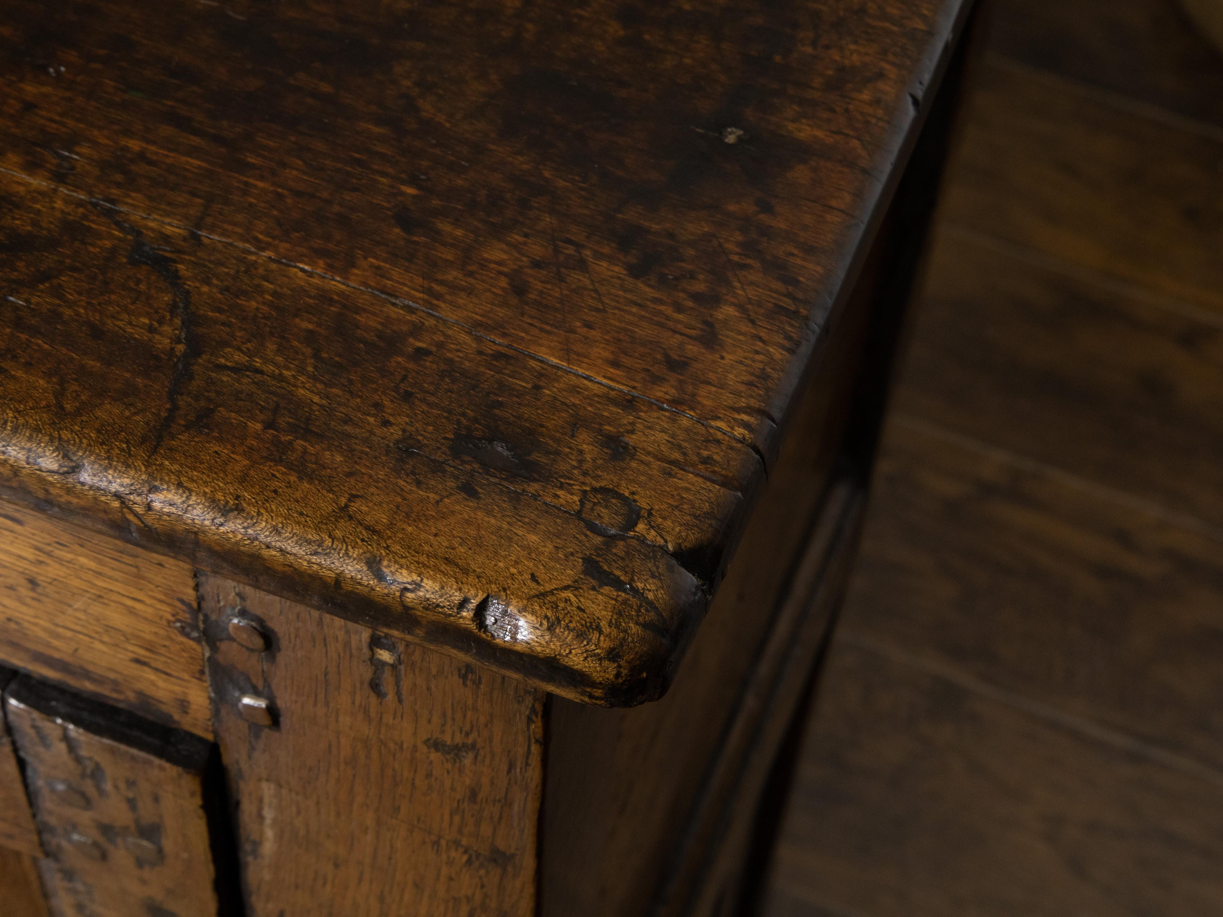 English Early Oak Cupboard with Two Doors and Distressed Patina, 18th Century For Sale 5