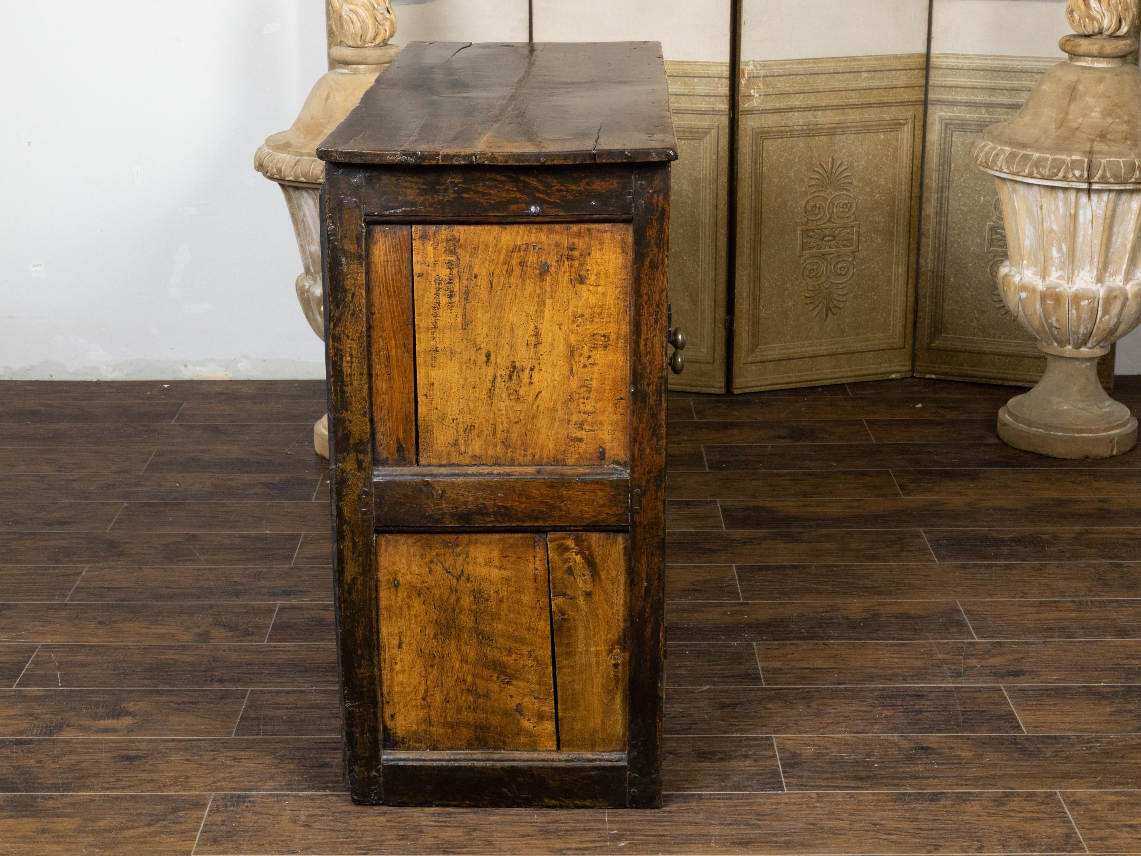 English Early Oak Cupboard with Two Doors and Distressed Patina, 18th Century In Good Condition For Sale In Atlanta, GA