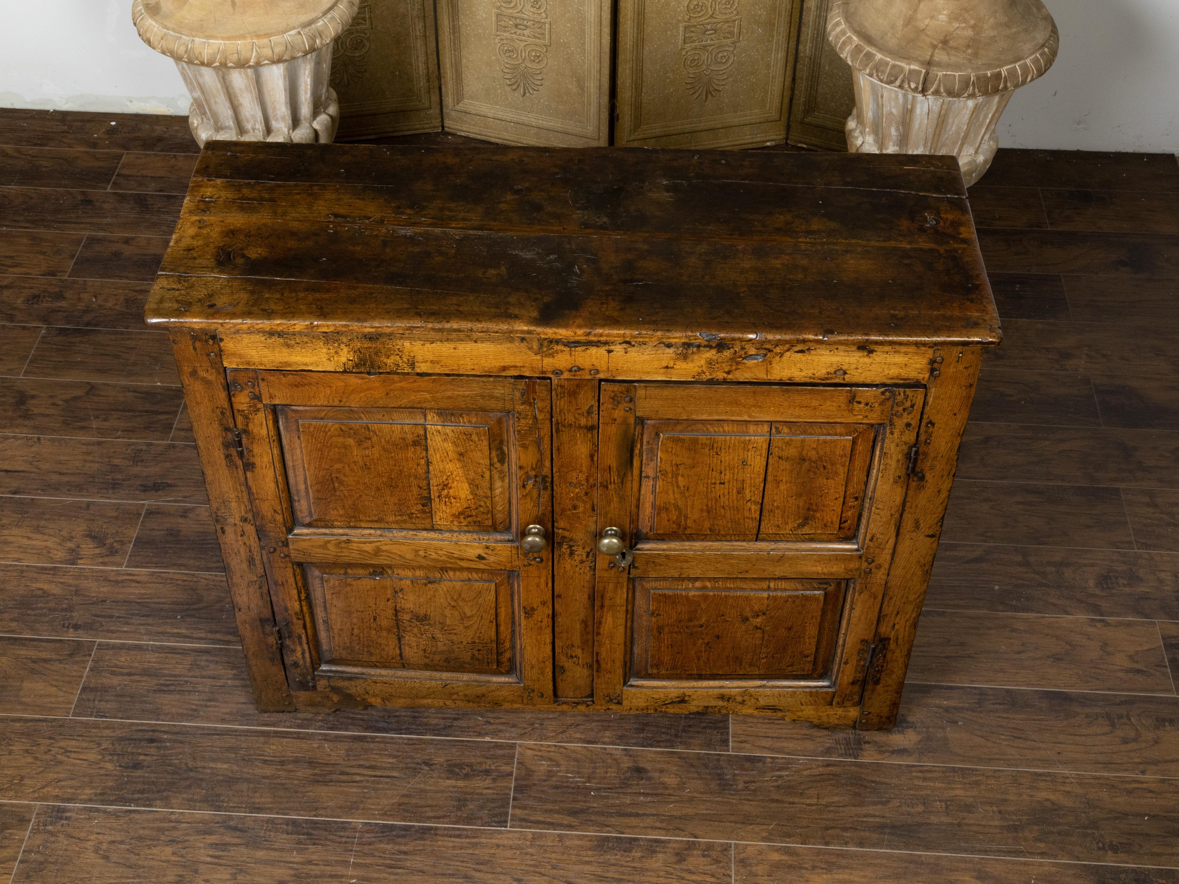 English Early Oak Cupboard with Two Doors and Distressed Patina, 18th Century For Sale 1
