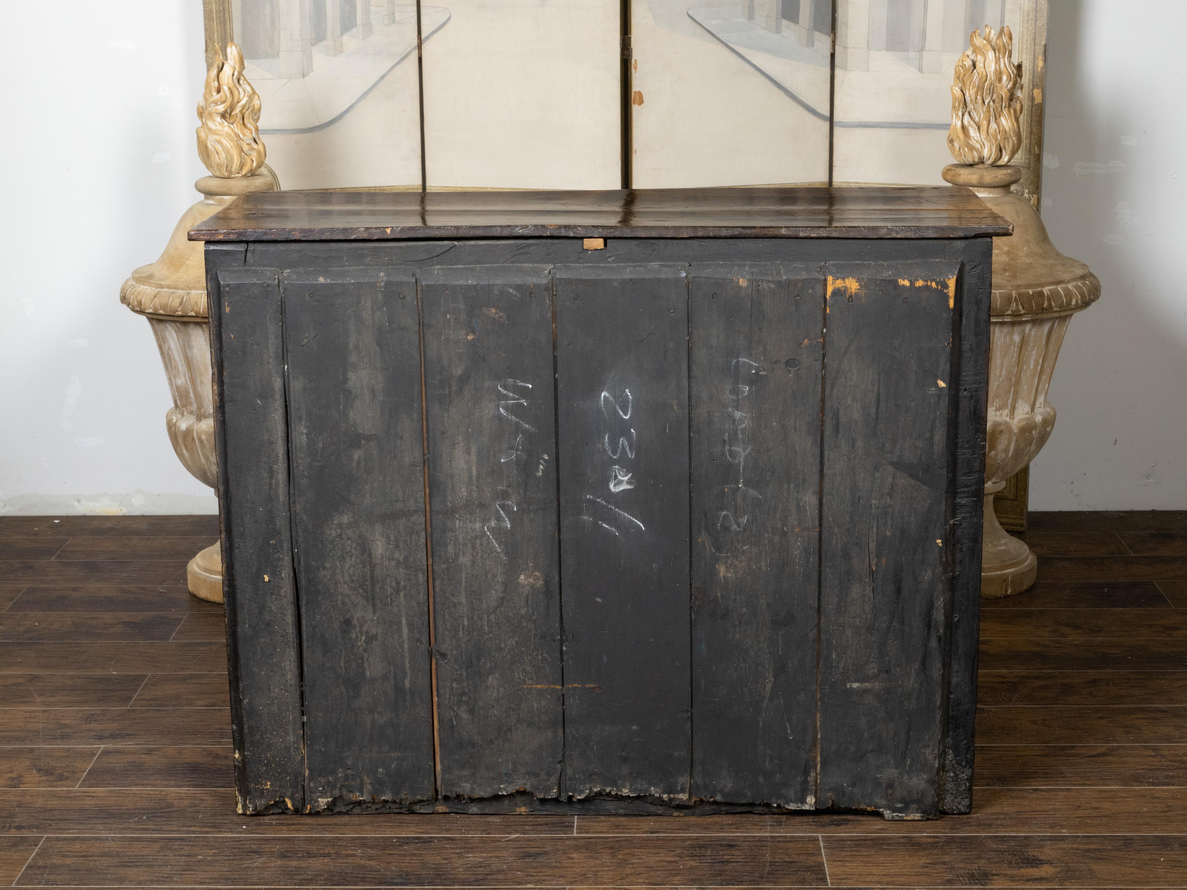 English Early Oak Cupboard with Two Doors and Distressed Patina, 18th Century For Sale 3