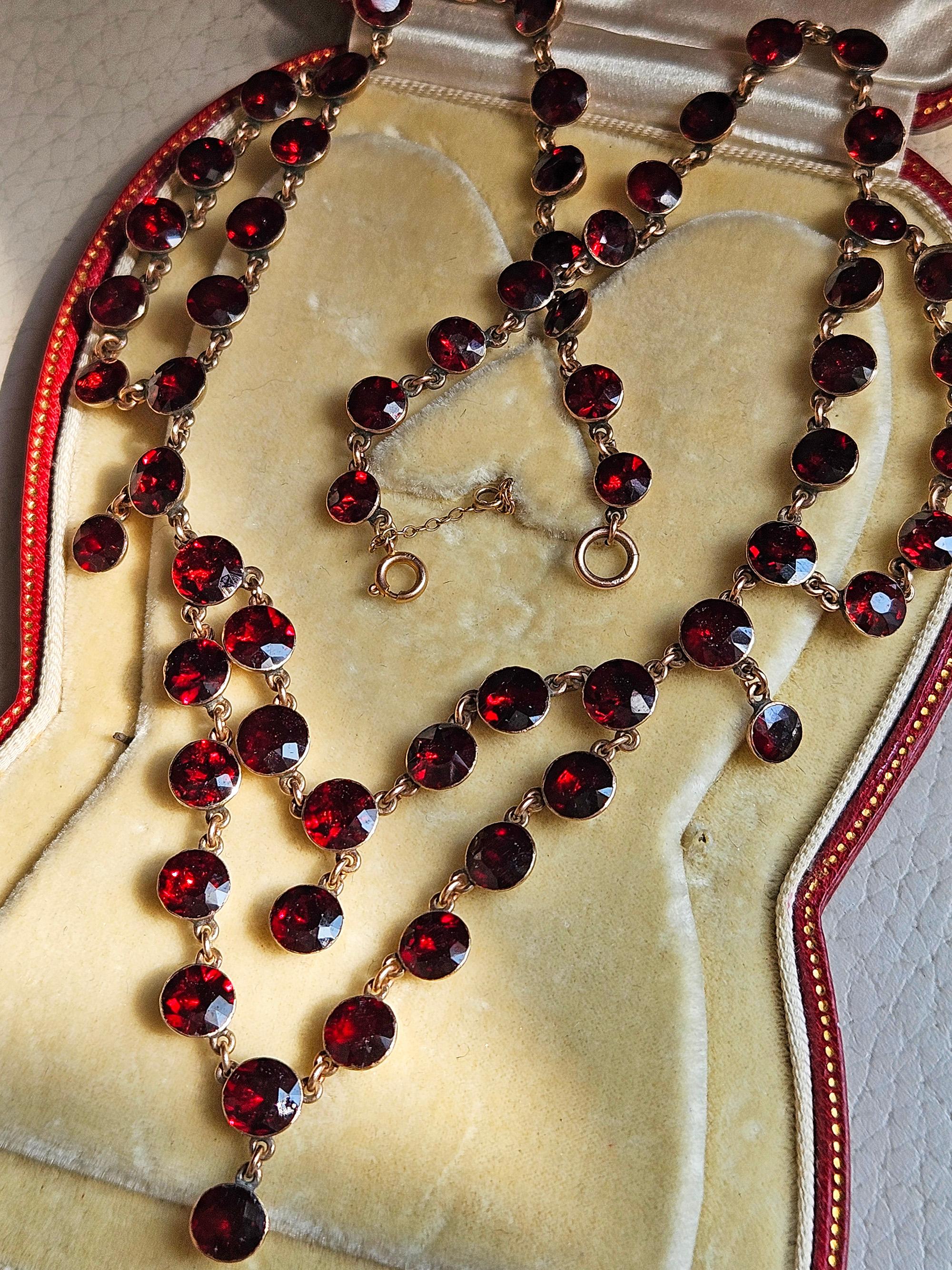 English Early Victorian Almandine Swags Garnet 9 KT Gold Necklace Circa 1850s For Sale 11