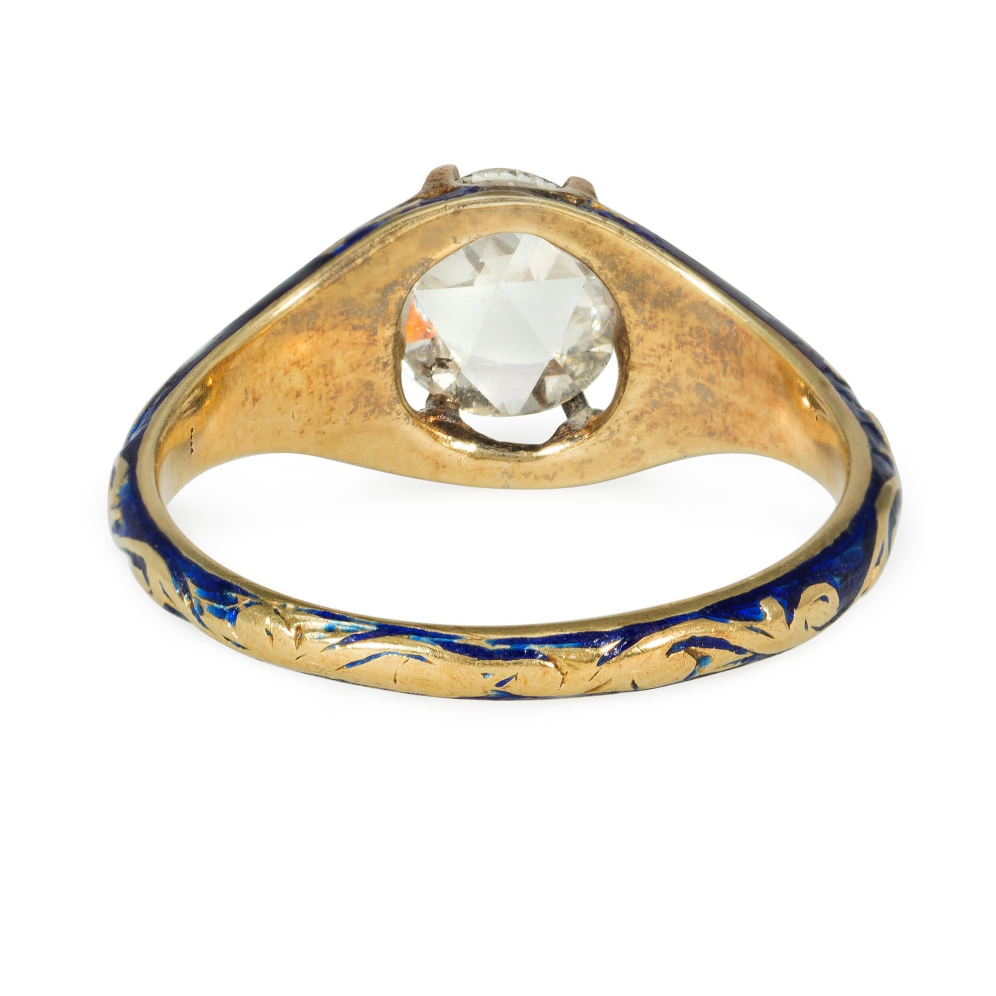 Taille rose Bague anglaise du début de l'ère victorienne en or, émail bleu et diamants taillés en rose en vente