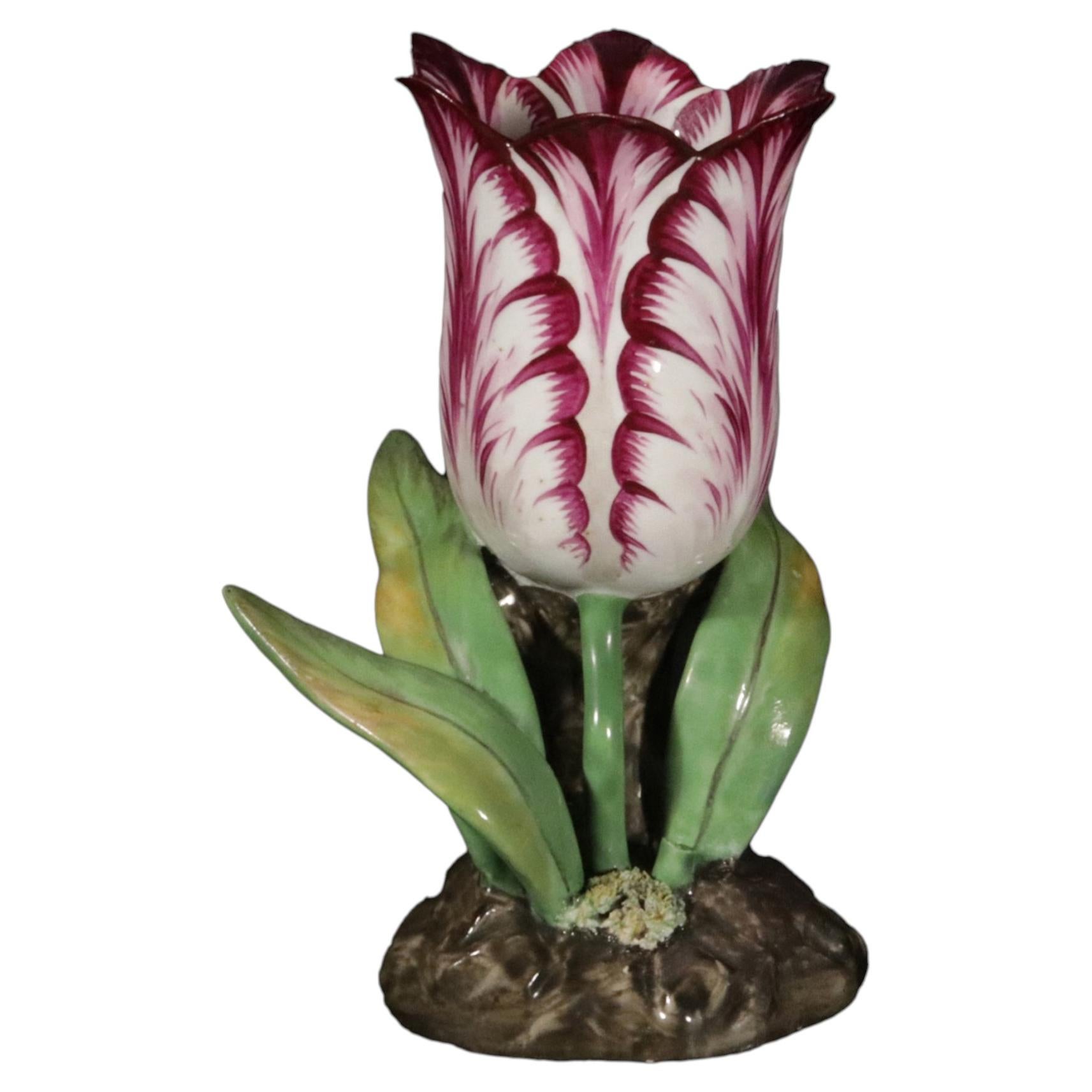 Jarrón grande de porcelana de Staffordshire de la época victoriana temprana, de color puce, con forma de tulipán