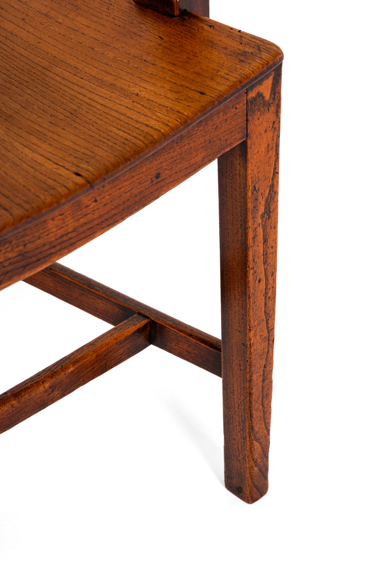 Olmo English East Anglian Open Armchair in vendita