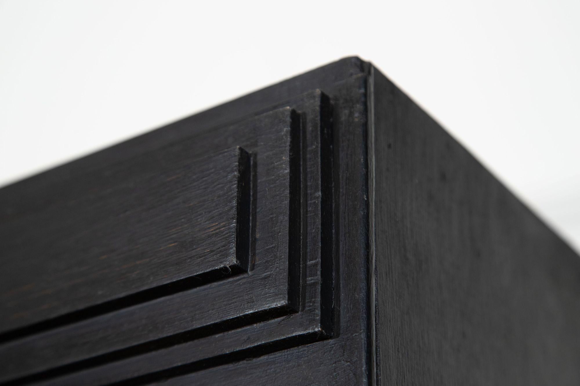 Mobile da merceria inglese in faggio ebanizzato in vendita 8