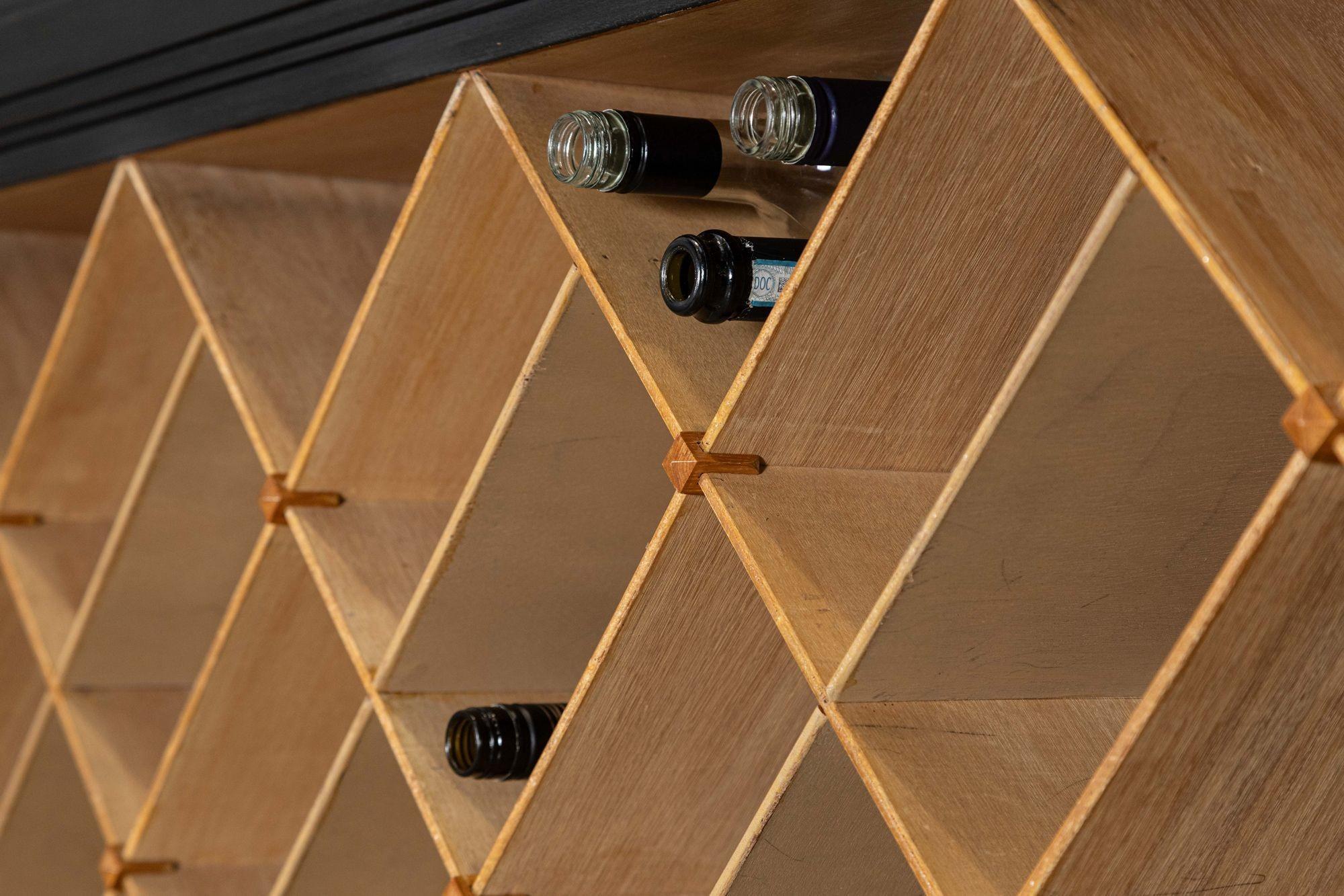 Mobile da merceria inglese in faggio ebanizzato in vendita 1