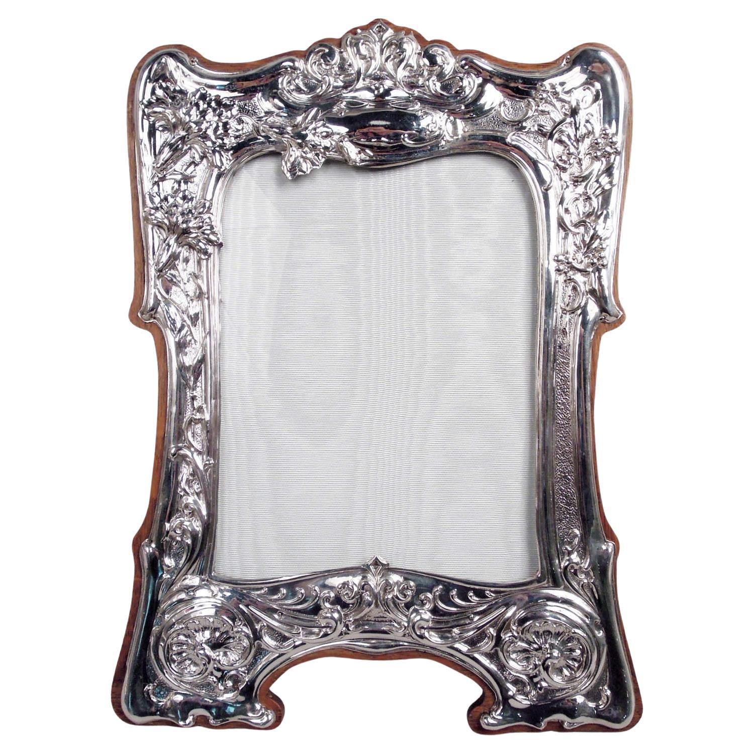 Marco inglés eduardiano Art Nouveau de plata de ley, 1904