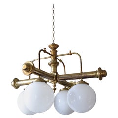 Araña de salón inglesa, eduardiana, de latón, 4 luces, globos originales, ca. 1900
