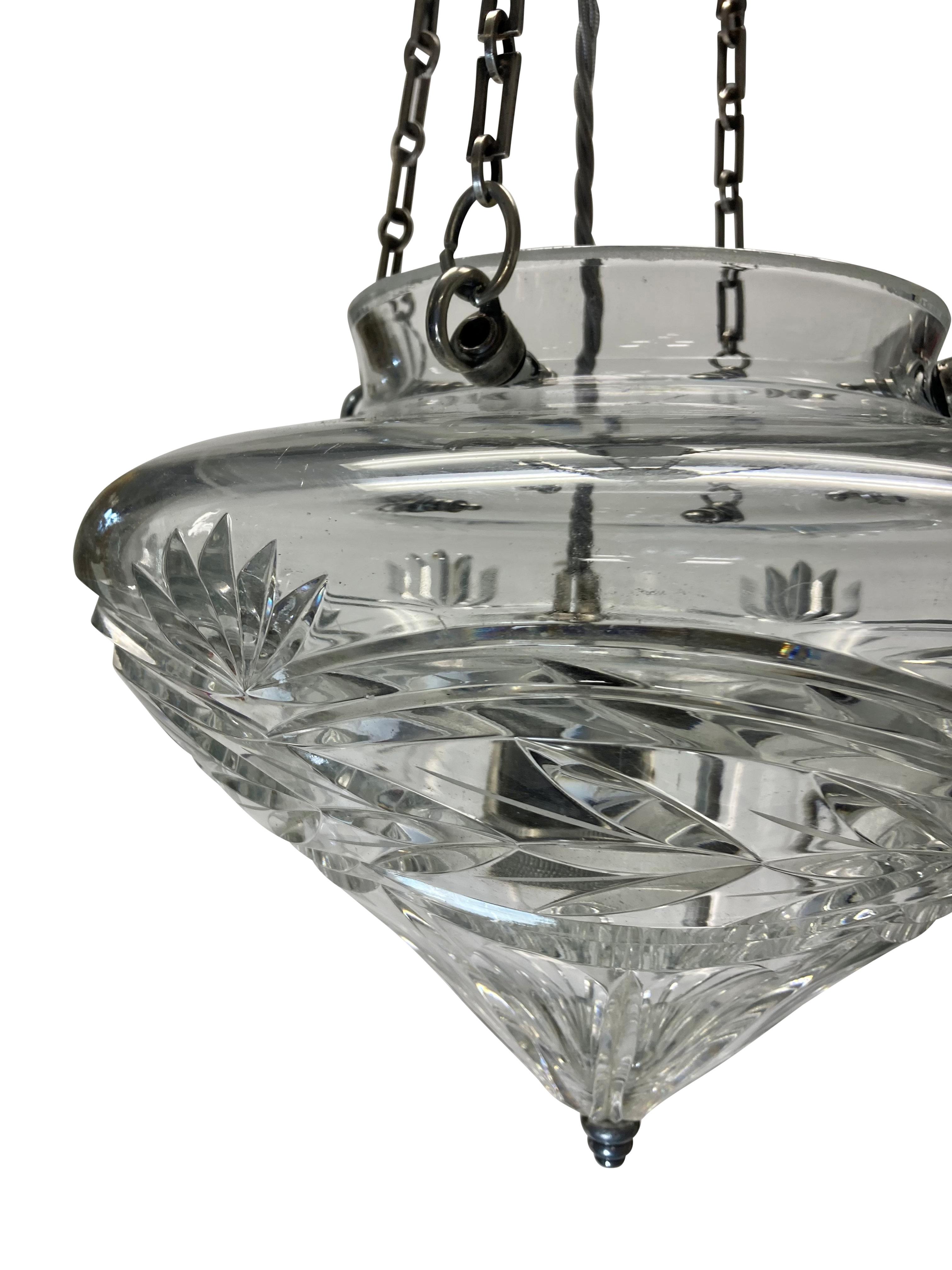 English Edwardian Cut Glass Pendant Light In Good Condition For Sale In London, GB