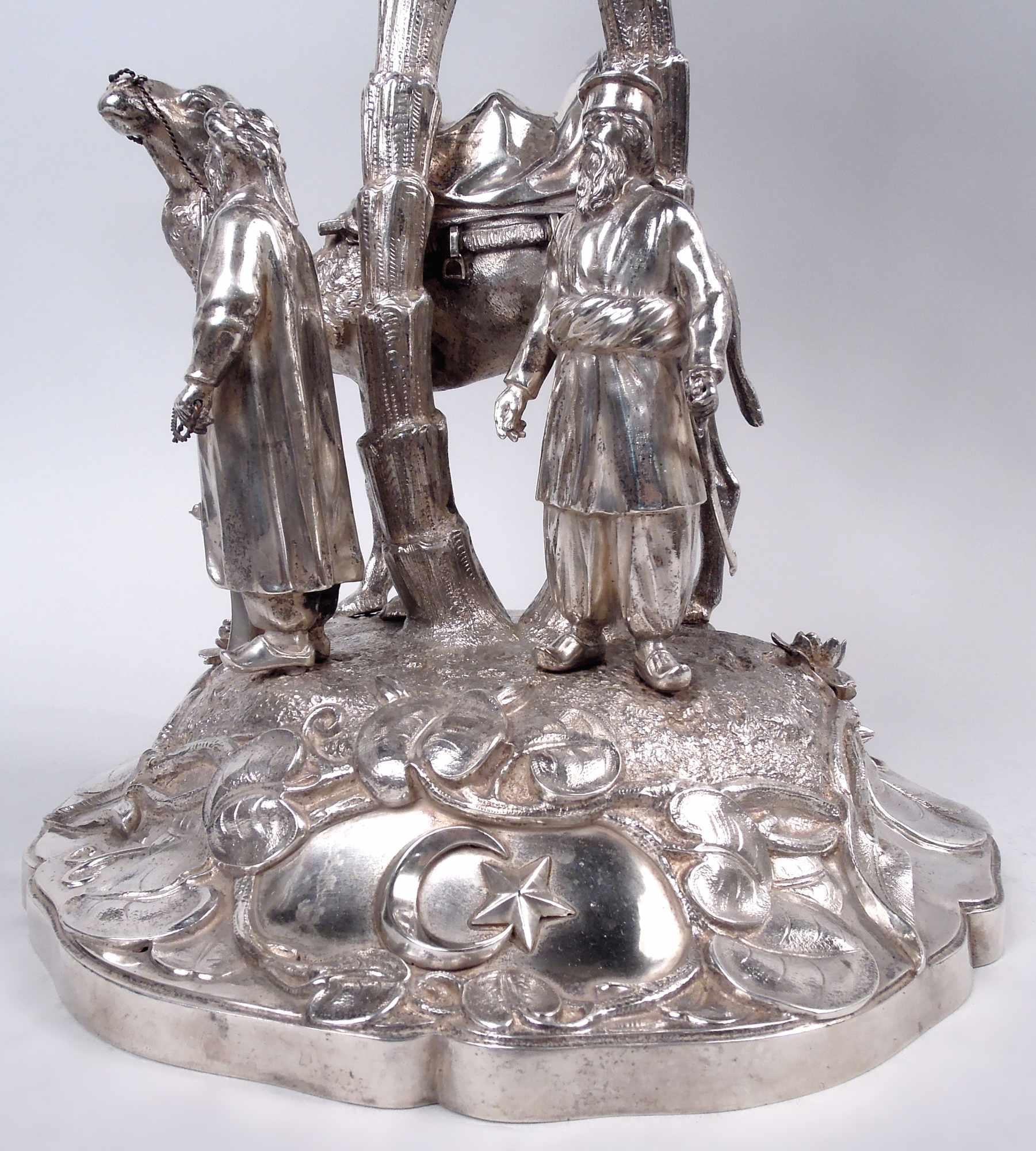 English Edwardian Exotic Palm Tree & Camel Imperial Centerpiece, 1902 en Bueno estado para la venta en New York, NY