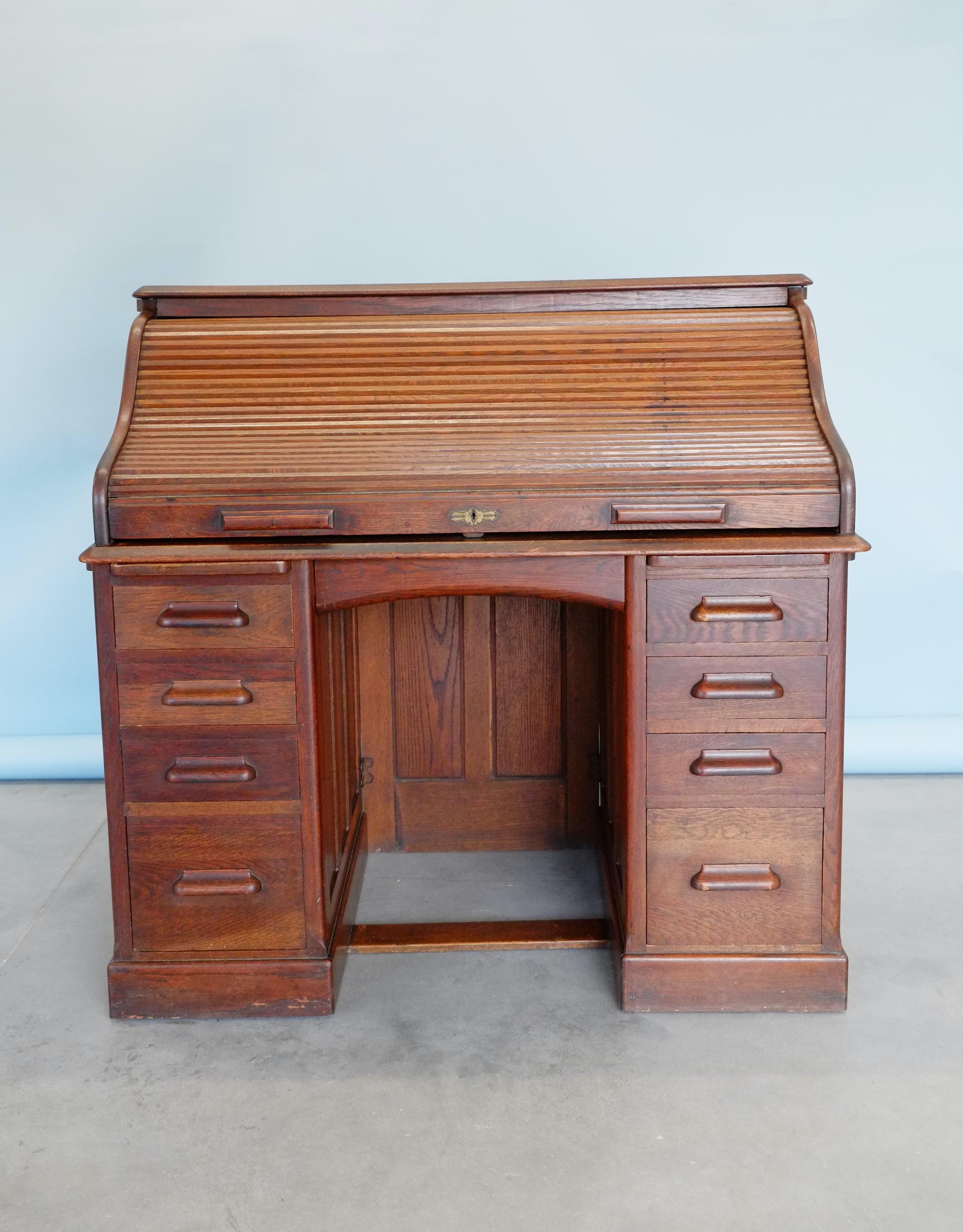 English Edwardian Fully Fitted Solid Oak Roll Top Twin Pedestal Desk  For Sale 8