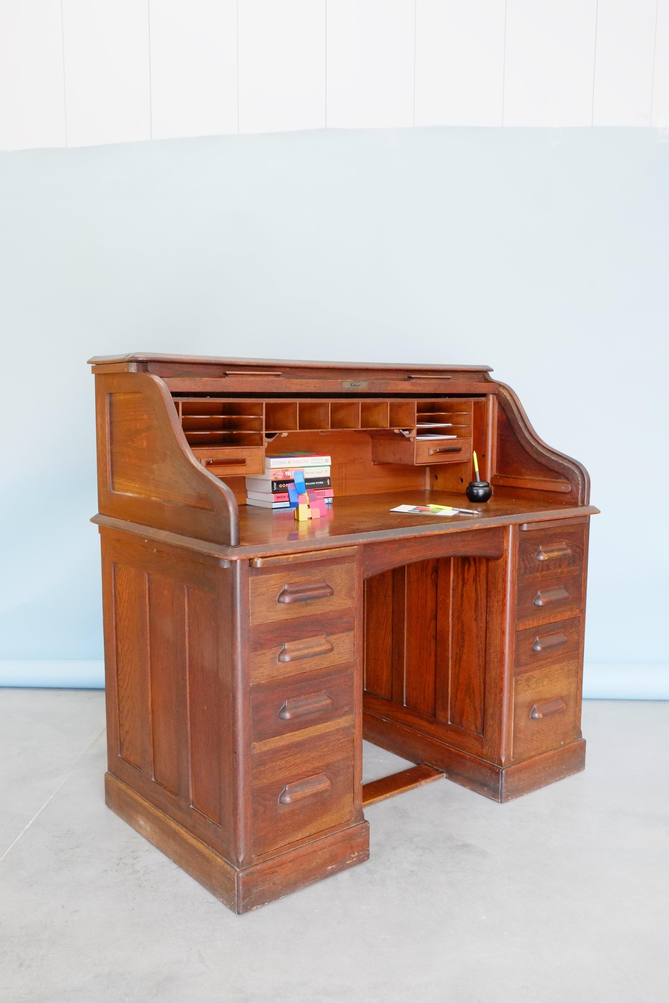 English Edwardian Fully Fitted Solid Oak Roll Top Twin Pedestal Desk  For Sale 2