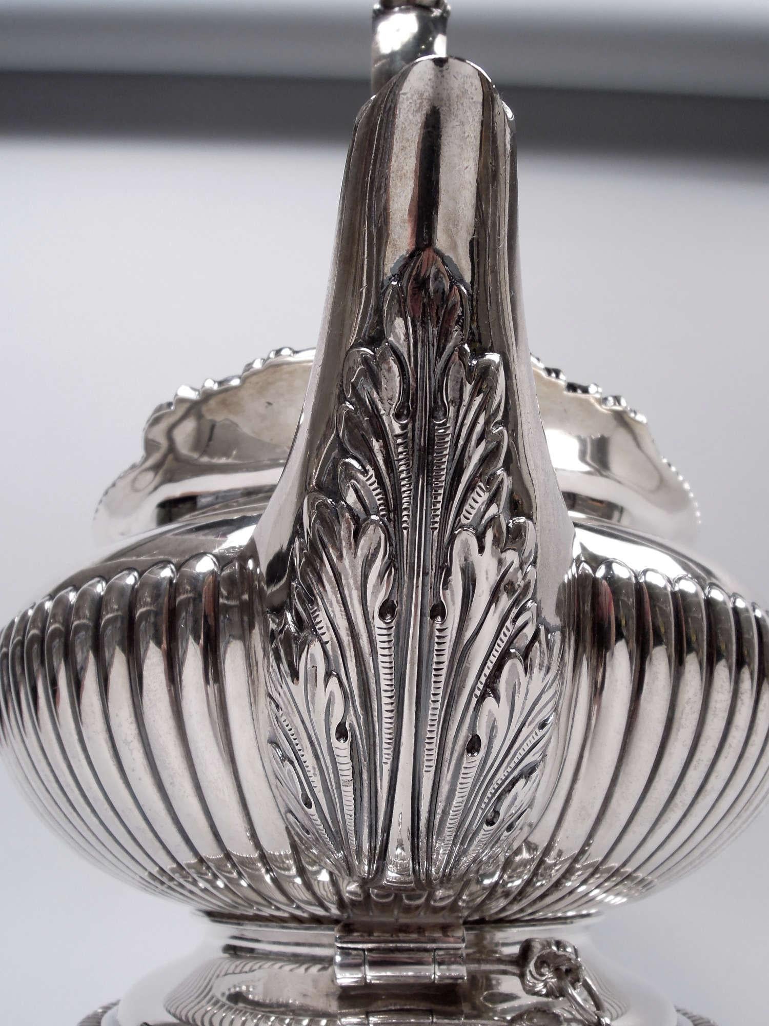 English Edwardian Georgian Sterling Silver Kettle on Stand, 1904 For Sale 1