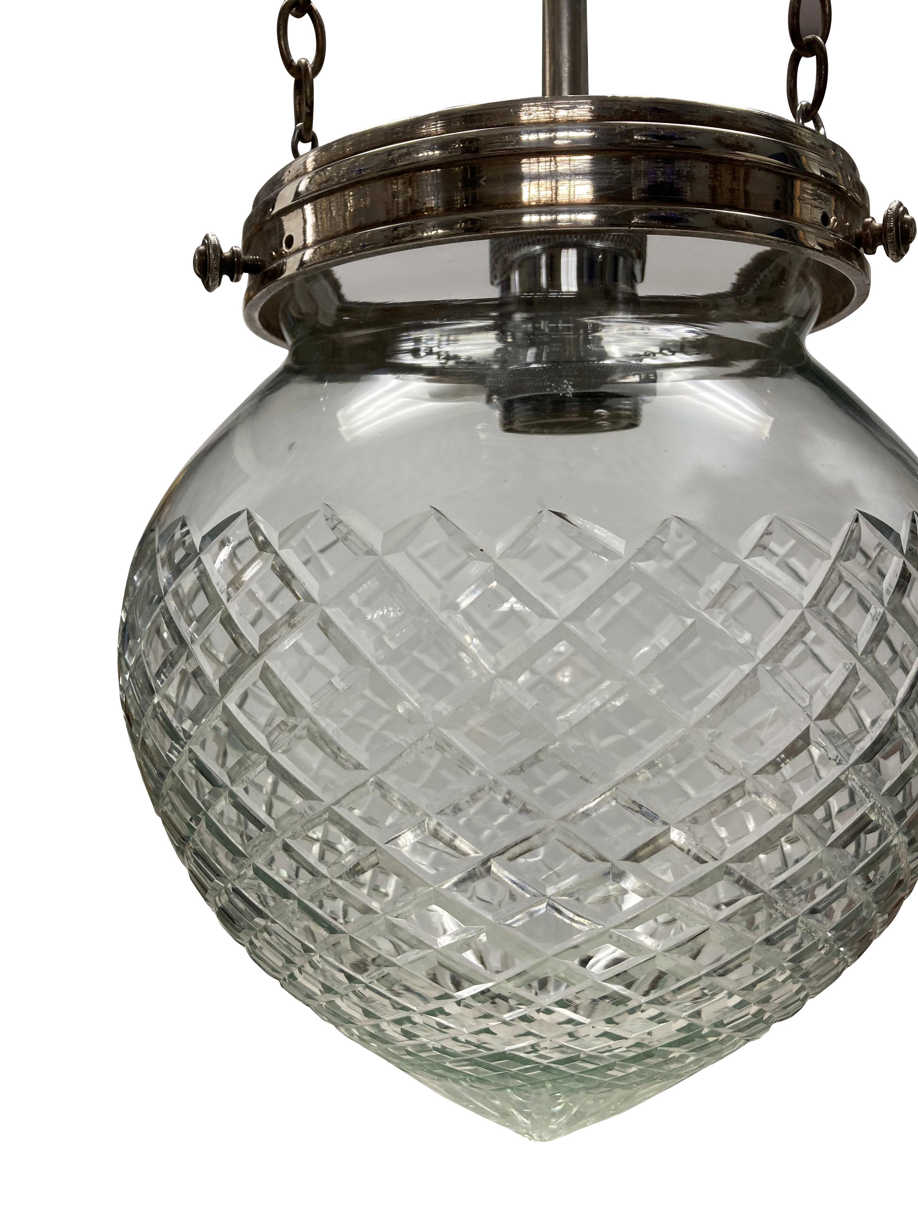 Lampe à suspension en verre anglaise édouardienne Bon état - En vente à London, GB