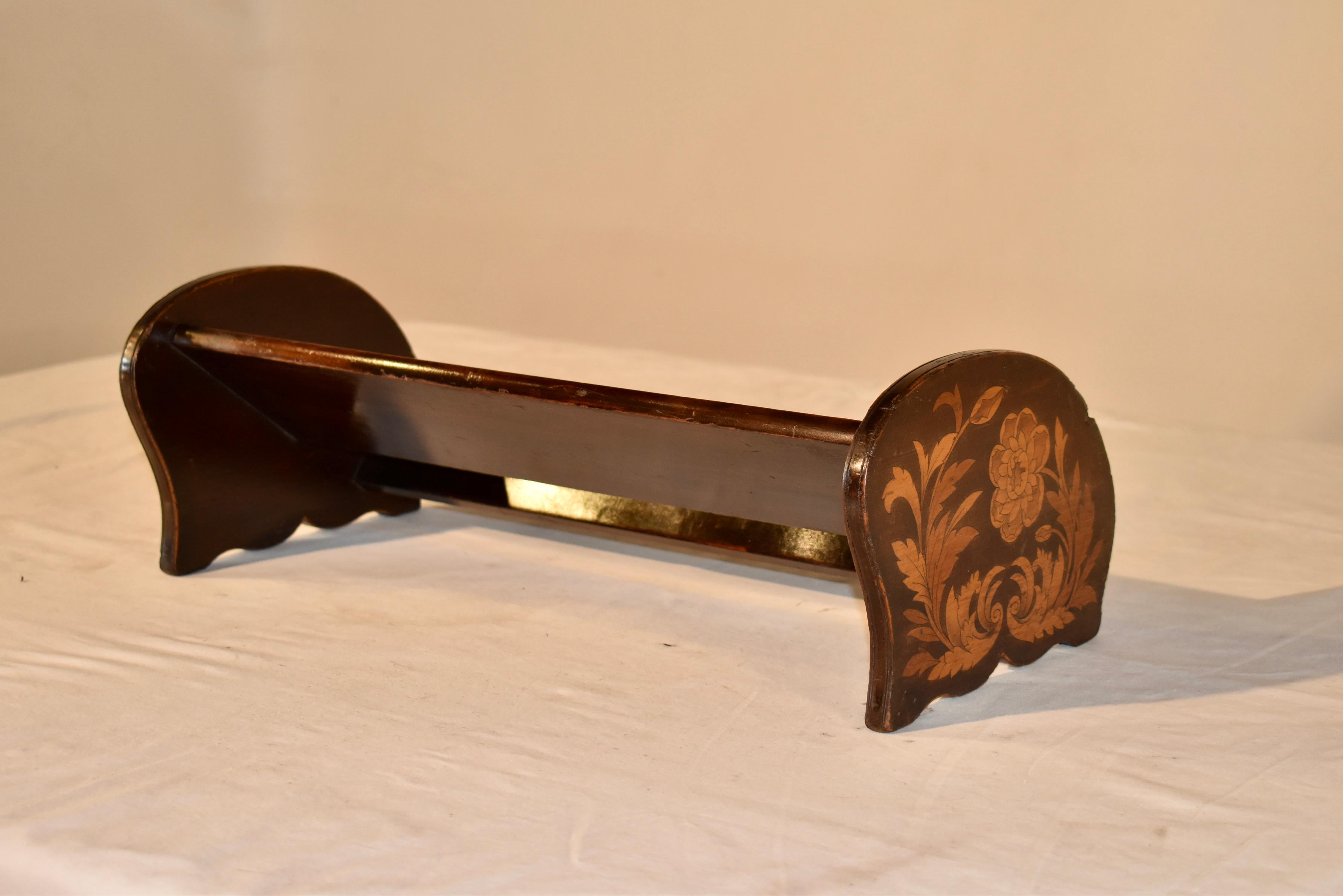Early 20th Century English Edwardian Mahogany Book Stand, Circa 1900 For Sale