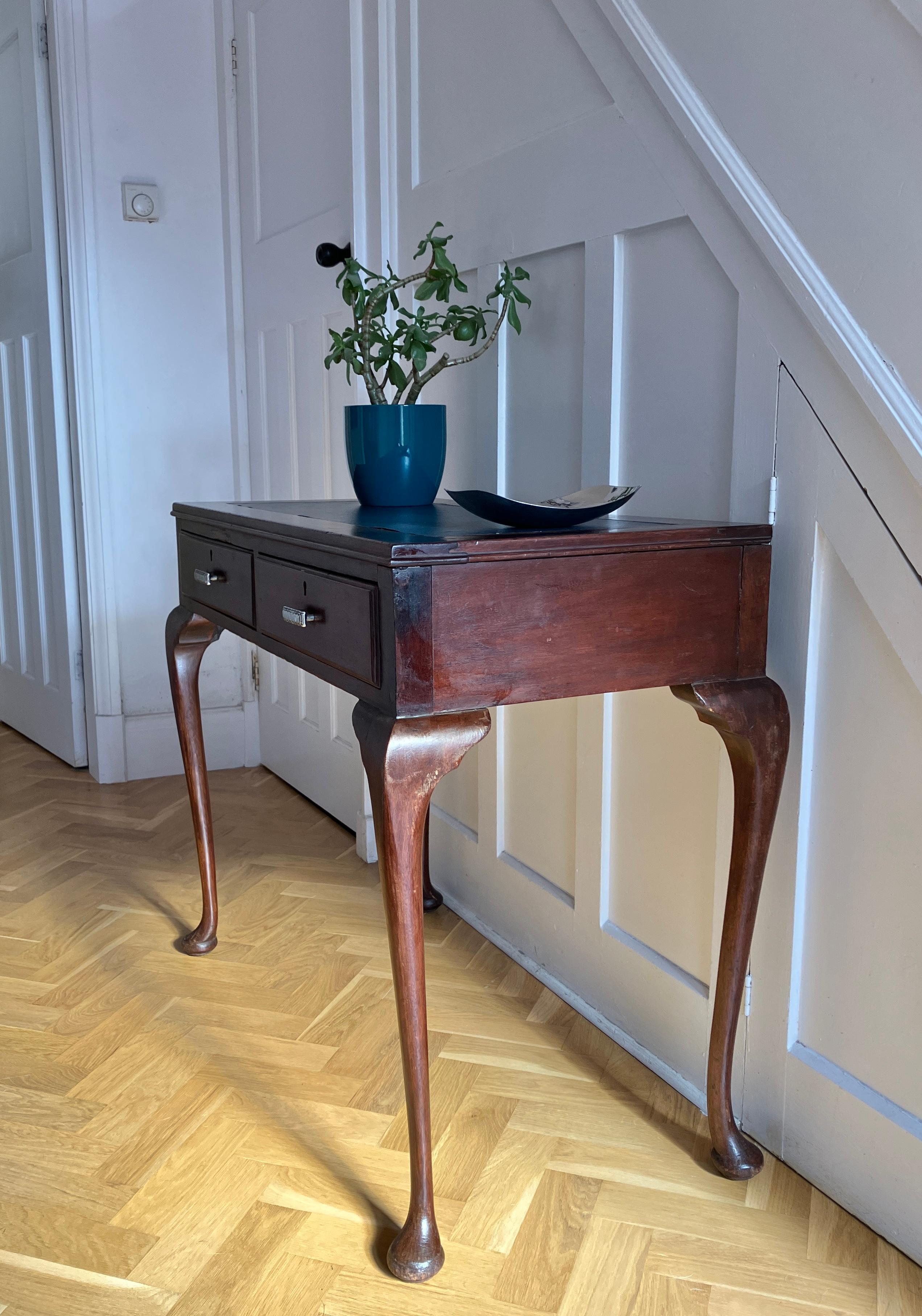 English Edwardian Mahogany Console Table / Desk with Cabriole Legs Sold by Heals For Sale 5