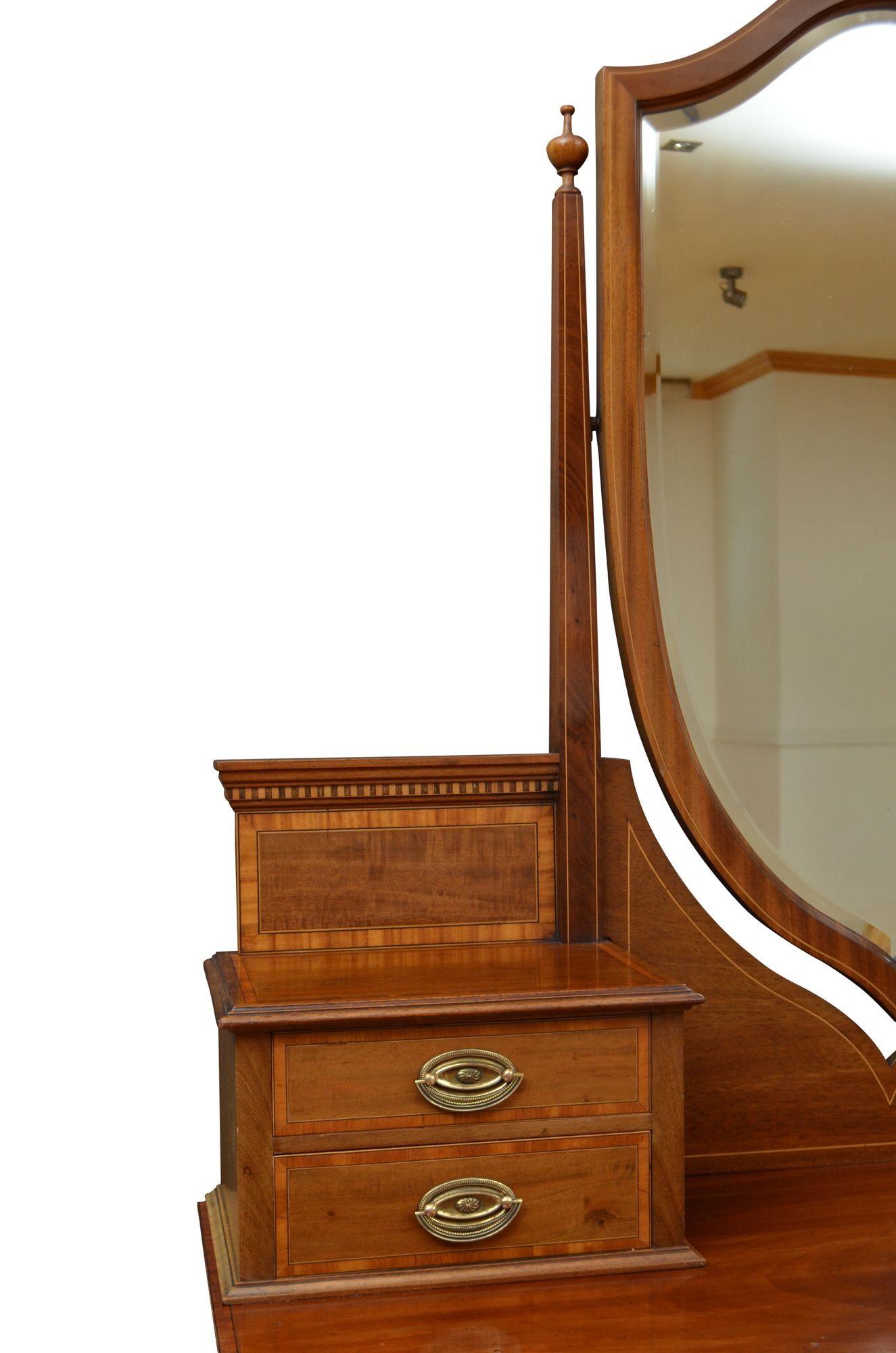 English Edwardian Mahogany Dressing Table In Good Condition In Whaley Bridge, GB