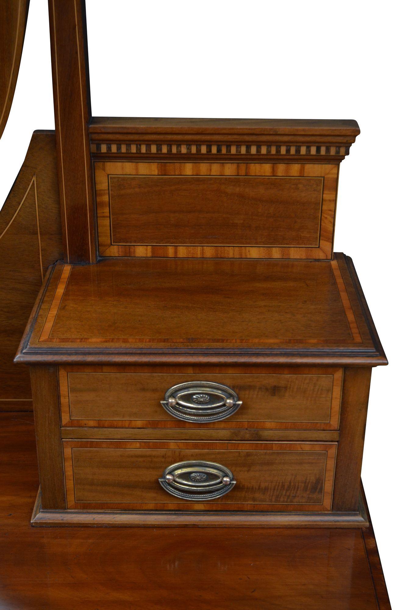 20th Century English Edwardian Mahogany Dressing Table
