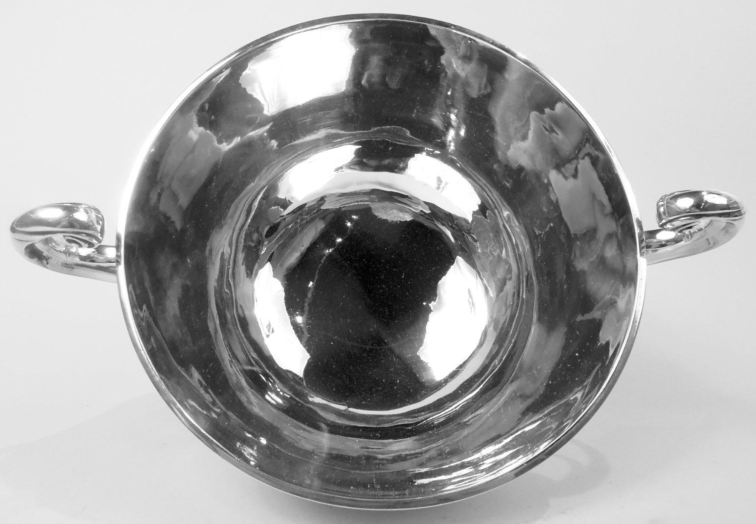 Britannique Bol à trophée néoclassique anglais édouardien en argent sterling, 1901 en vente