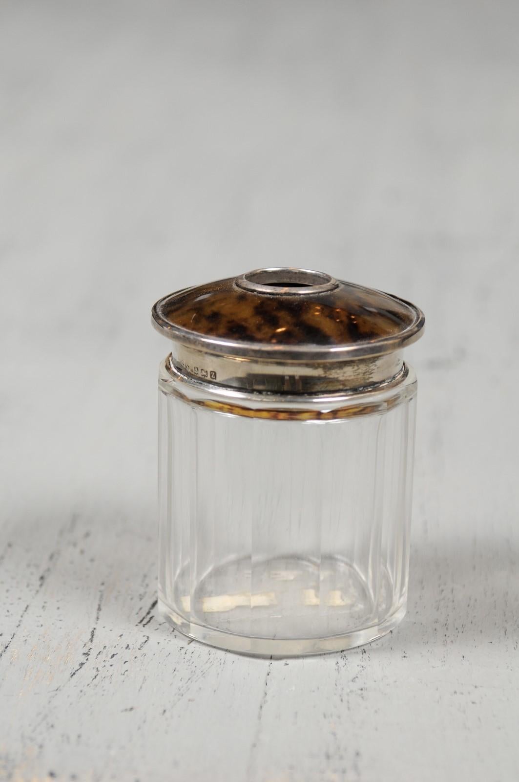 English Edwardian Period Crystal Toiletry Bottle with Silver Accents, circa 1905 In Good Condition In Atlanta, GA