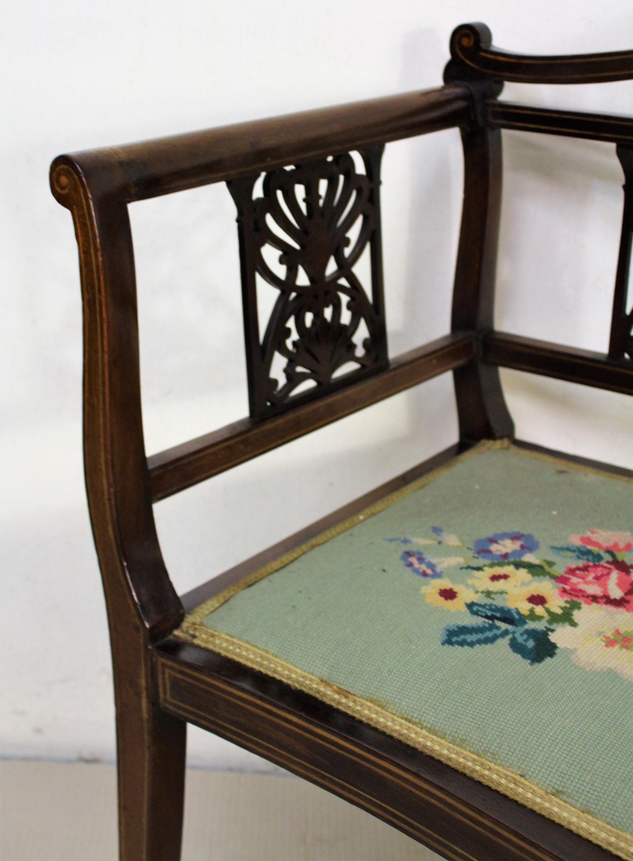 English Edwardian Period Inlaid Mahogany Settee or Bench For Sale 4