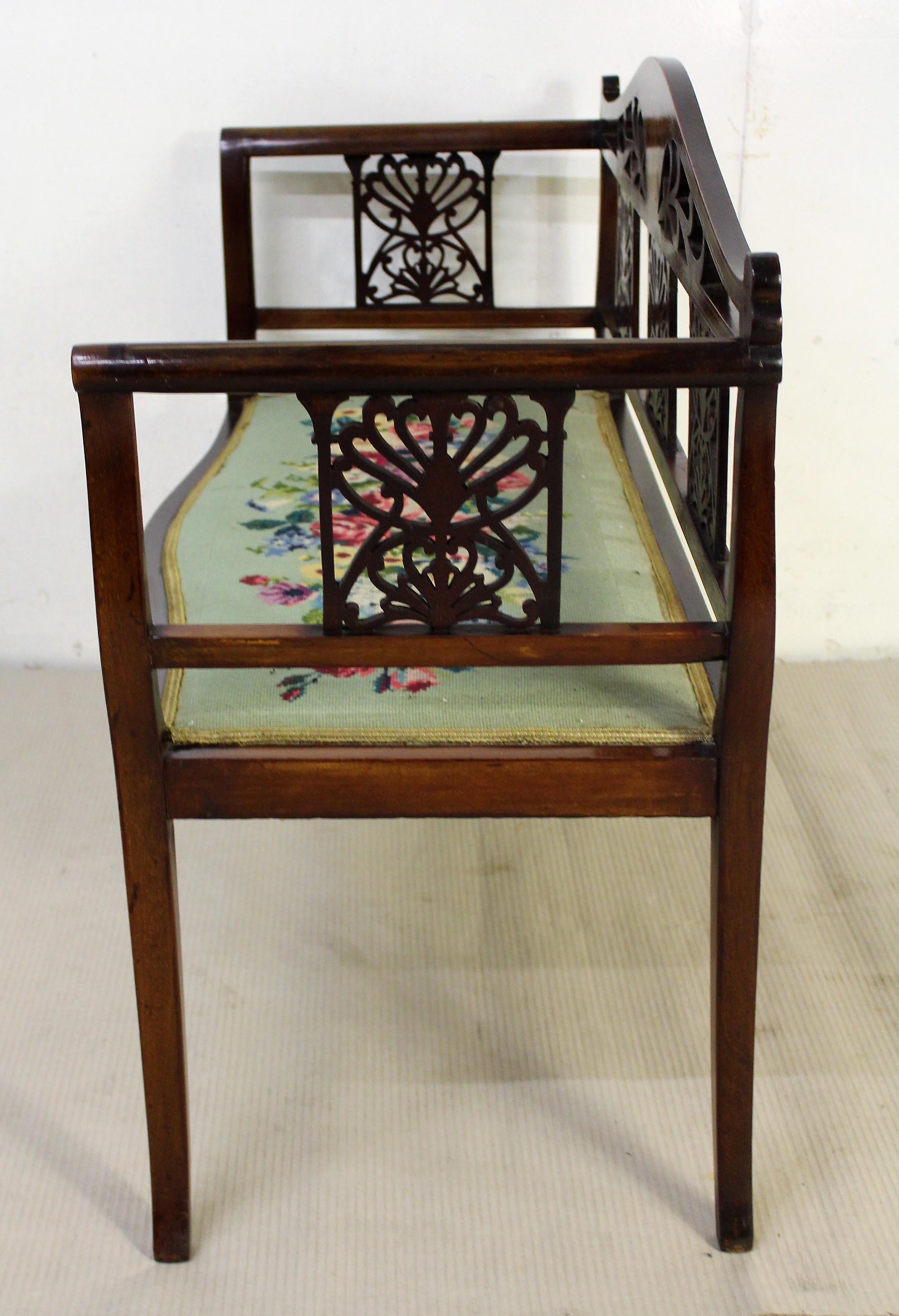 English Edwardian Period Inlaid Mahogany Settee or Bench For Sale 5