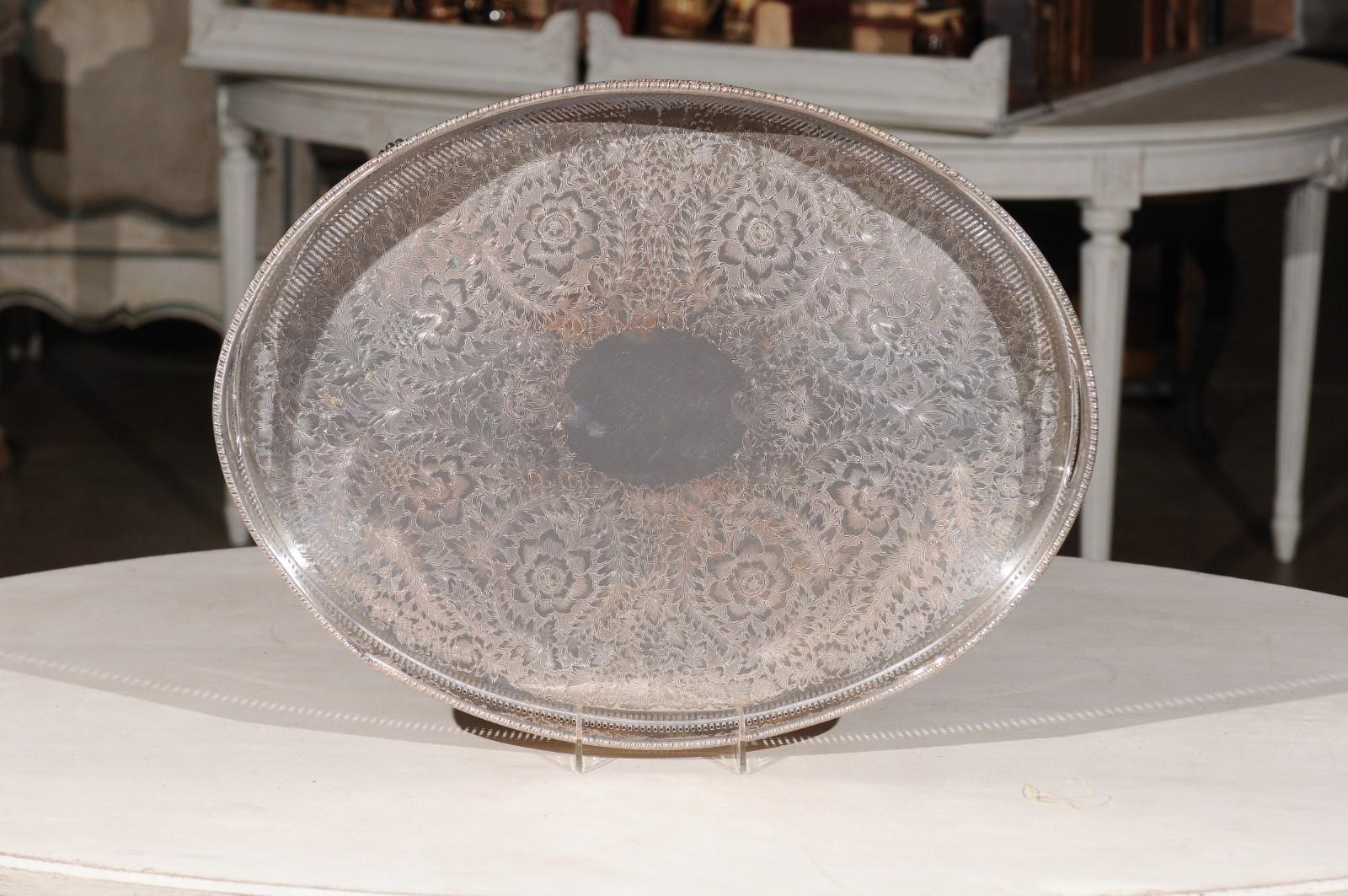 20th Century English Edwardian Period Silver Plated Tray with Floral Motifs and Petite Feet For Sale