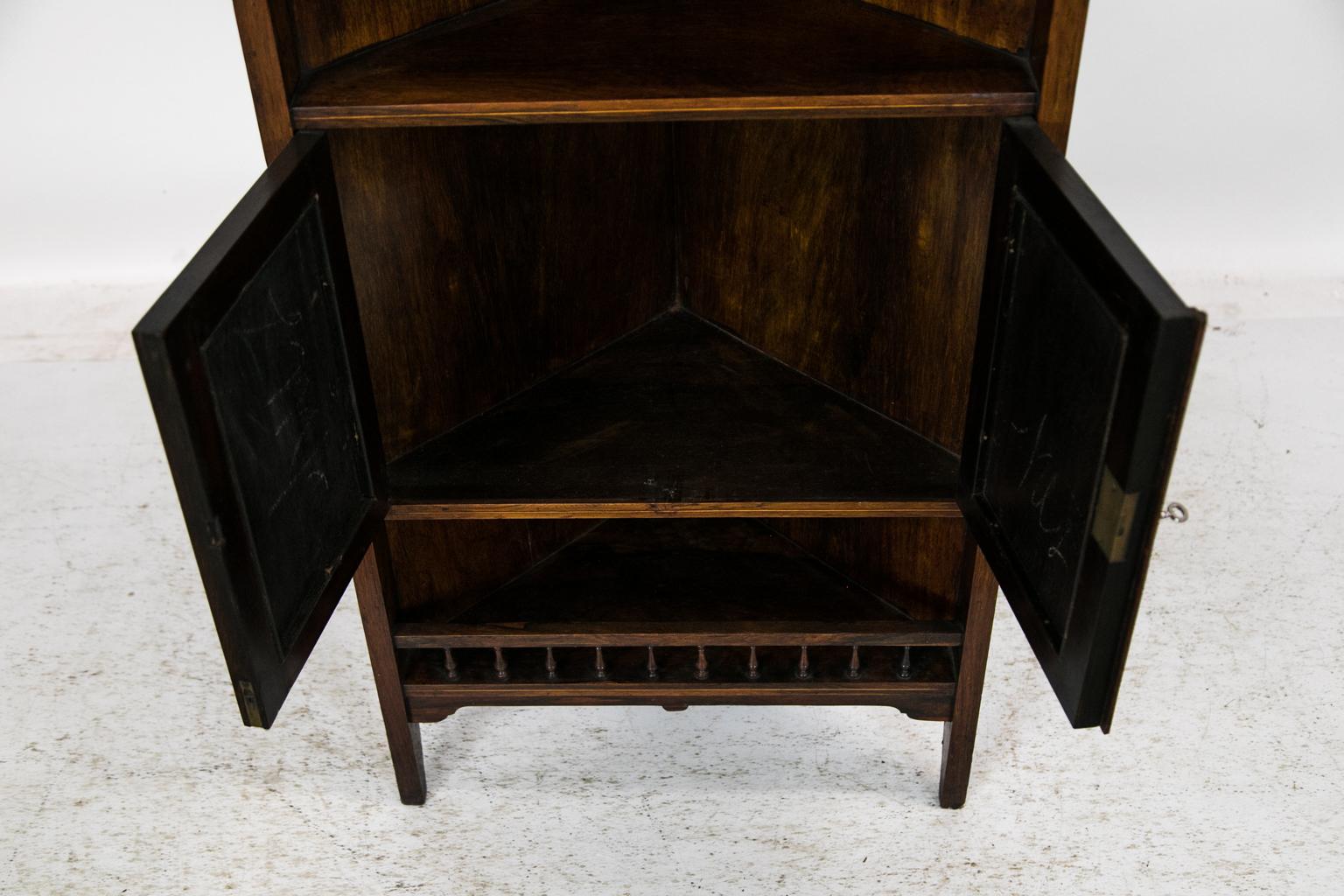English Edwardian Rosewood Inlaid Corner Cabinet For Sale 3