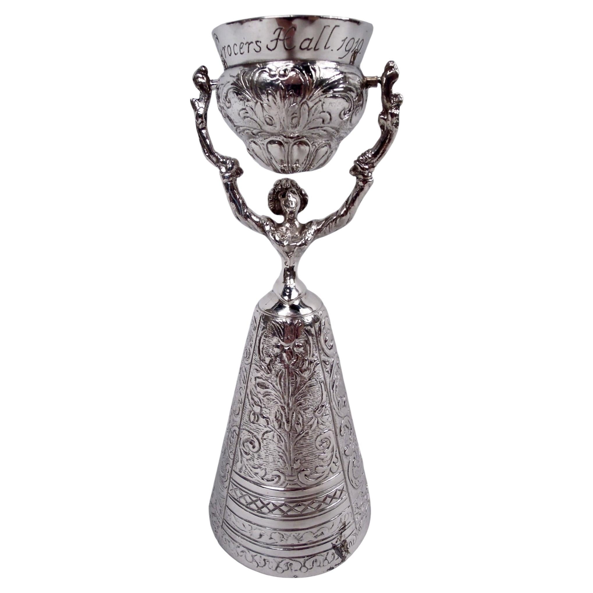 Copa de boda eduardiana inglesa de plata de ley con la Jungfrau teutónica en venta