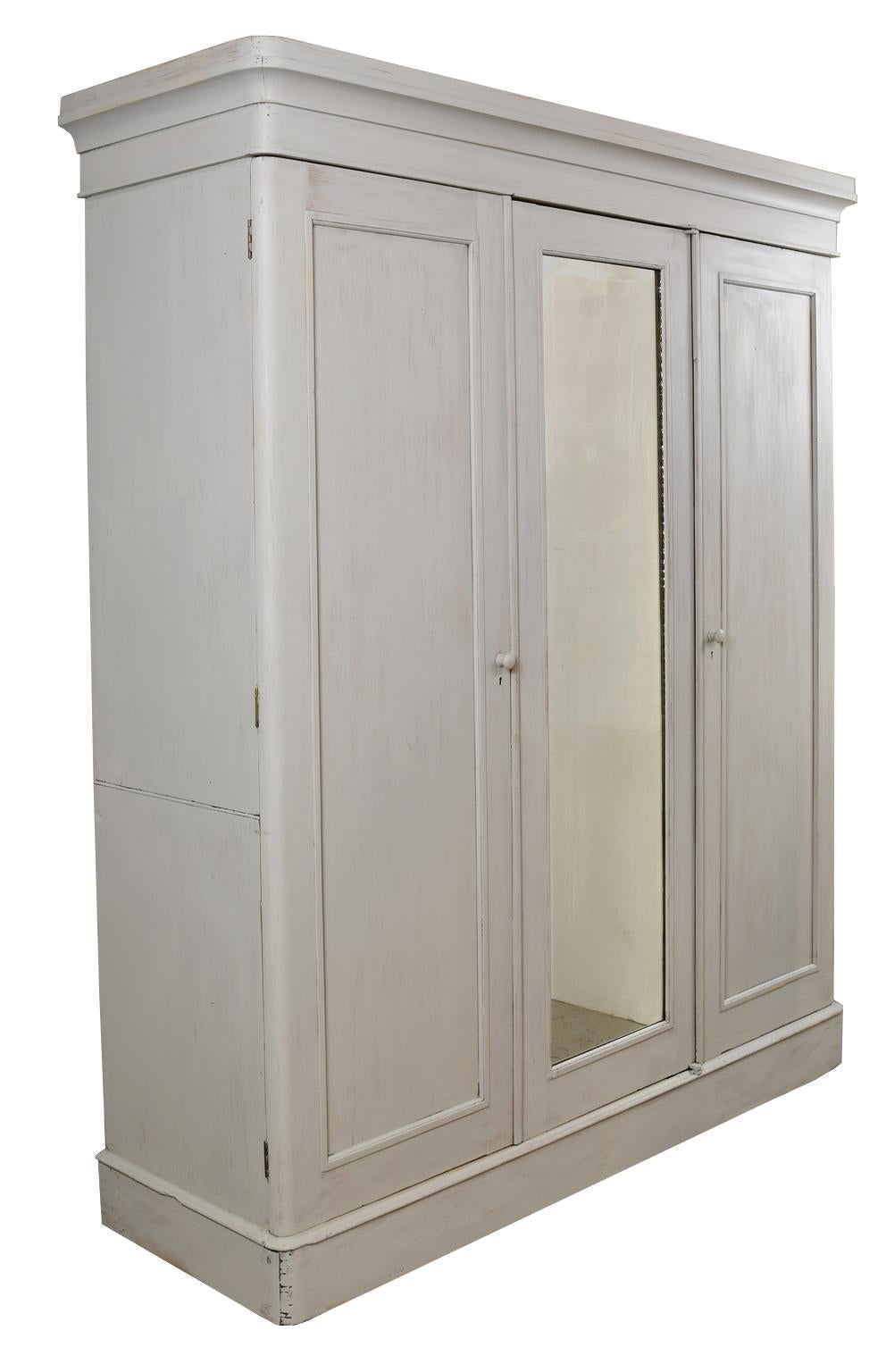 English Edwardian Pine Wardrobe in Painted Limed Finish with Interior Drawers 2