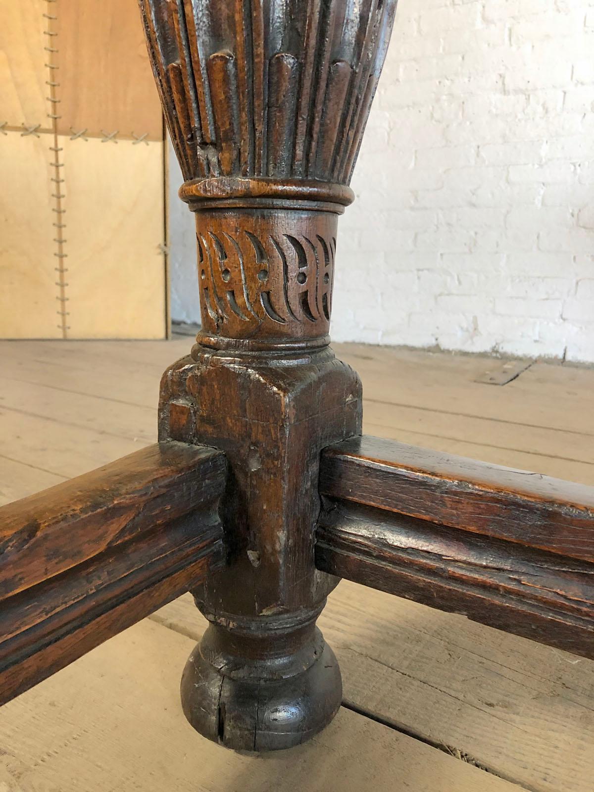 English Elizabeth I Oak 16th Century Refectory or Center Table For Sale 6