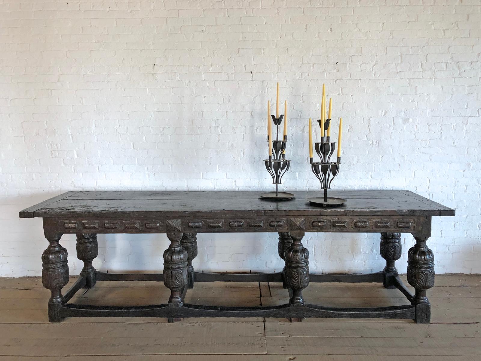 Mesa de comedor o consola inglesa isabelina de roble largo de ocho melones en venta 7