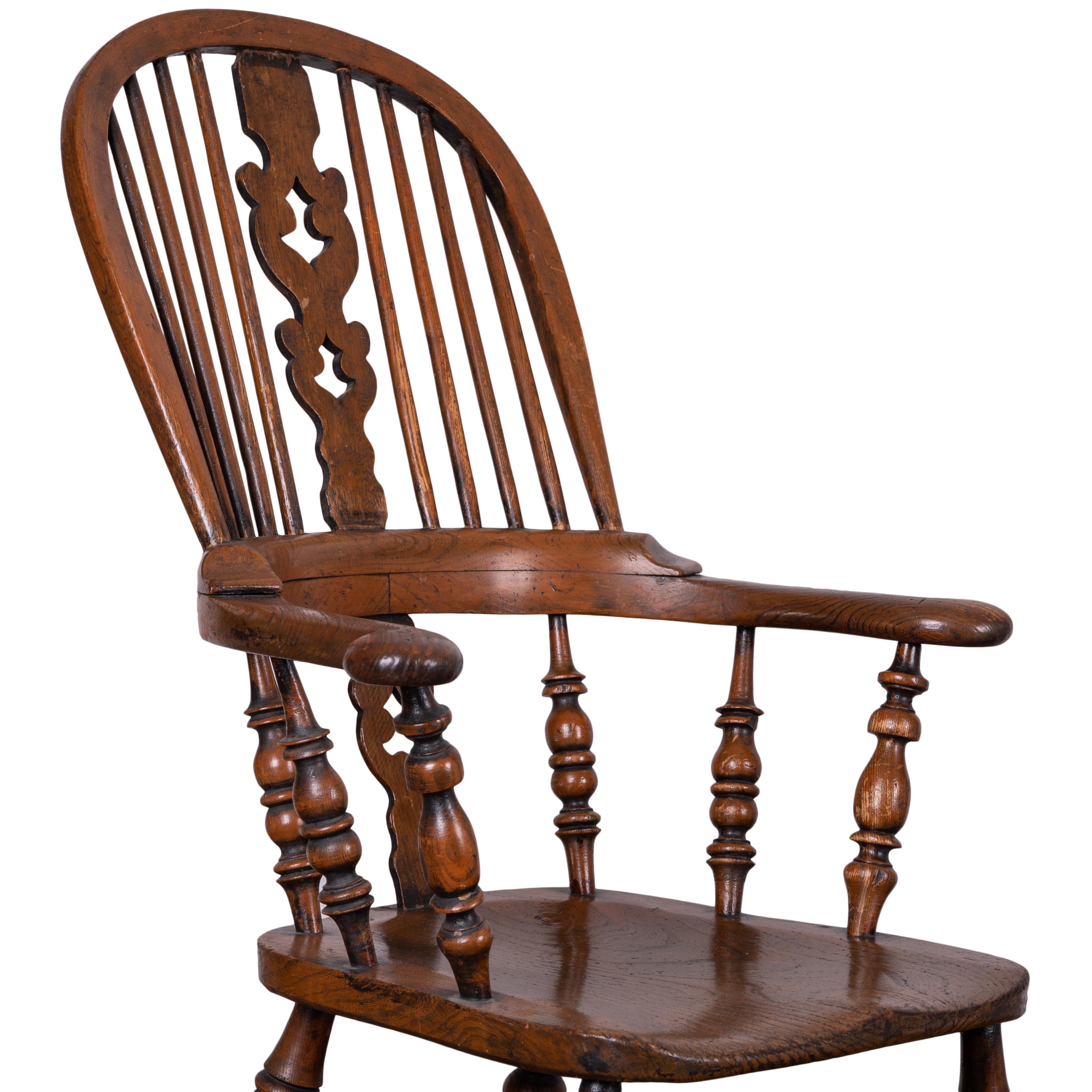 Englische Windsor-Sessel mit Broad Armlehne aus Ulmenholz, 19. Jahrhundert, 4er-Set (Frühviktorianisch) im Angebot