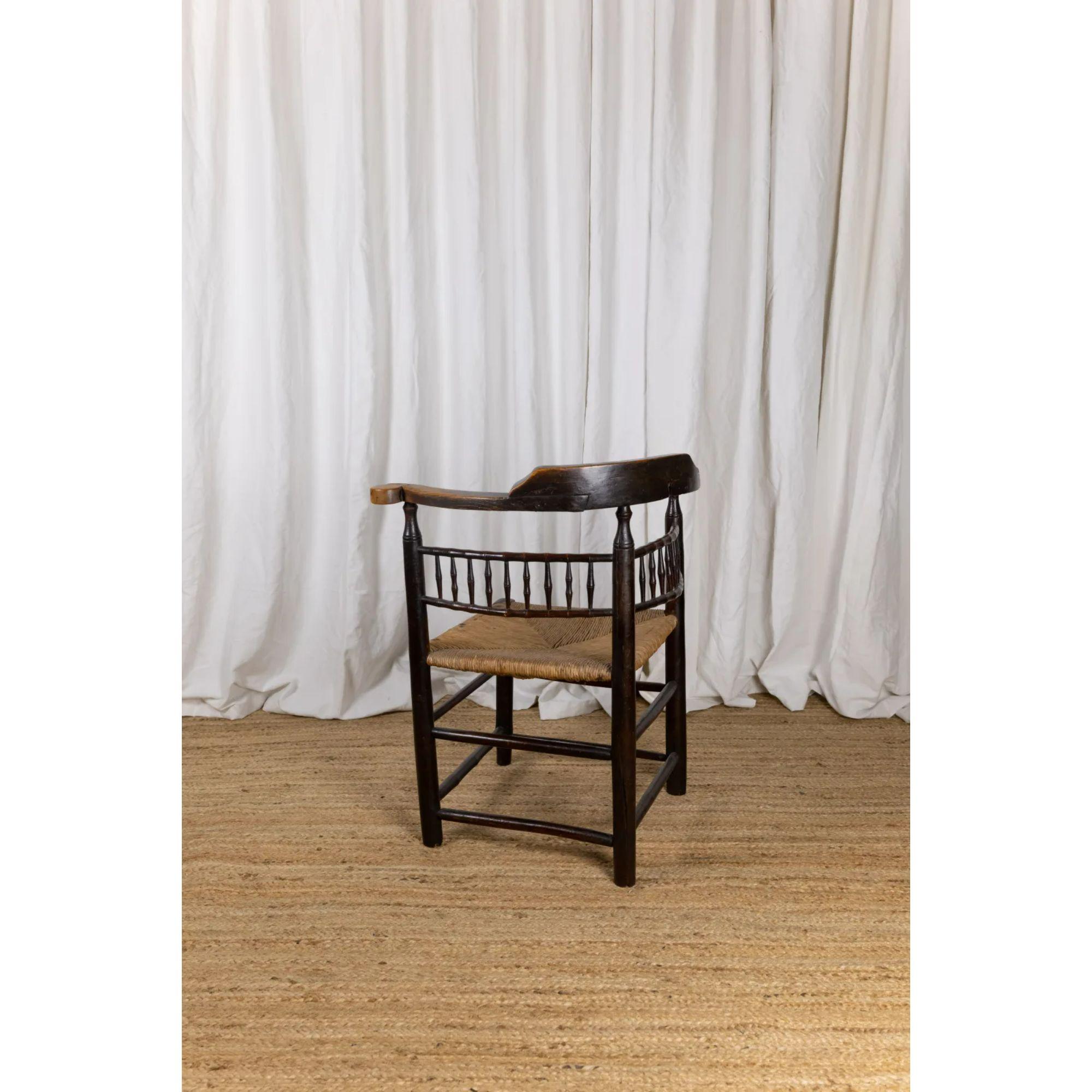 English Elm Corner Chair, Early 19th Century For Sale 1