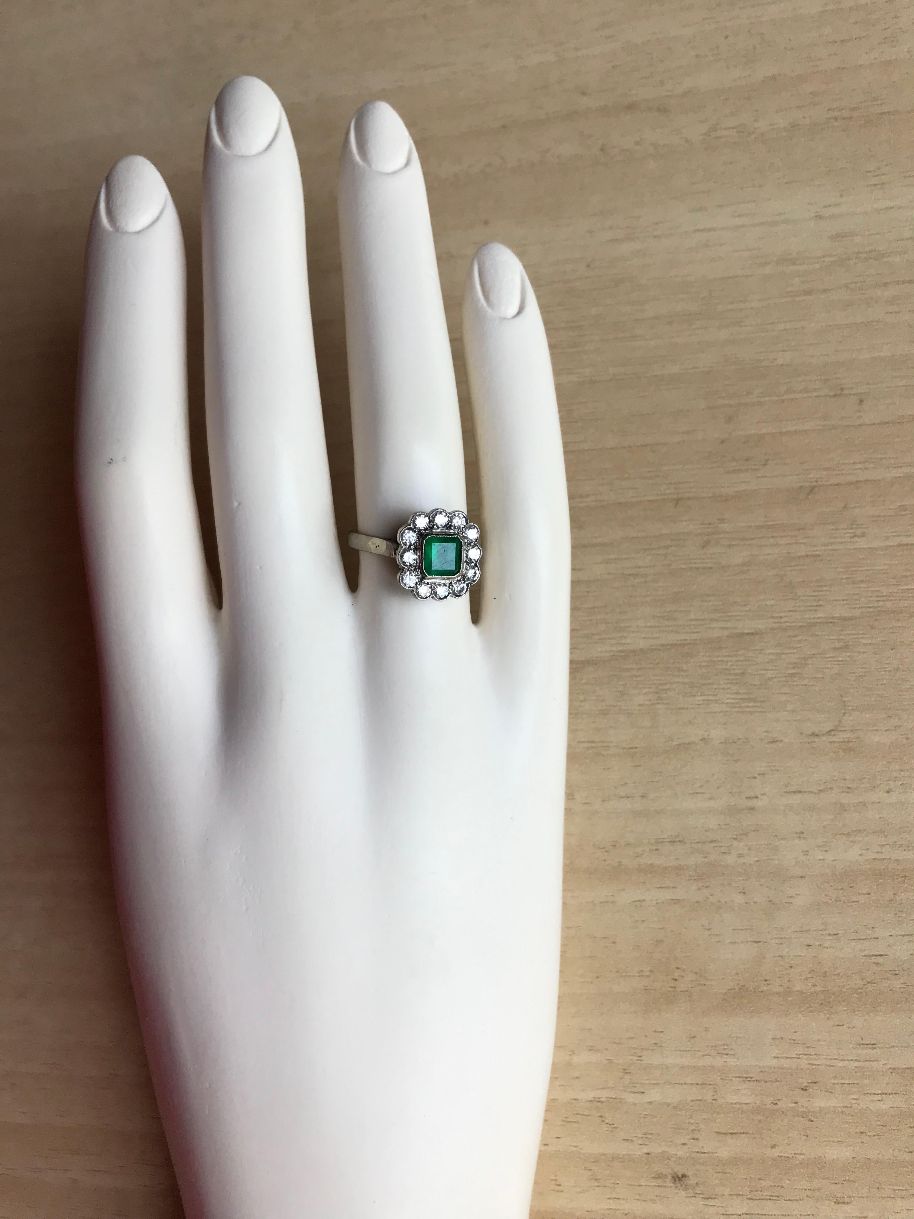 Women's English Emerald and Diamond 18k Gold Cluster Ring, Mid 20th Century