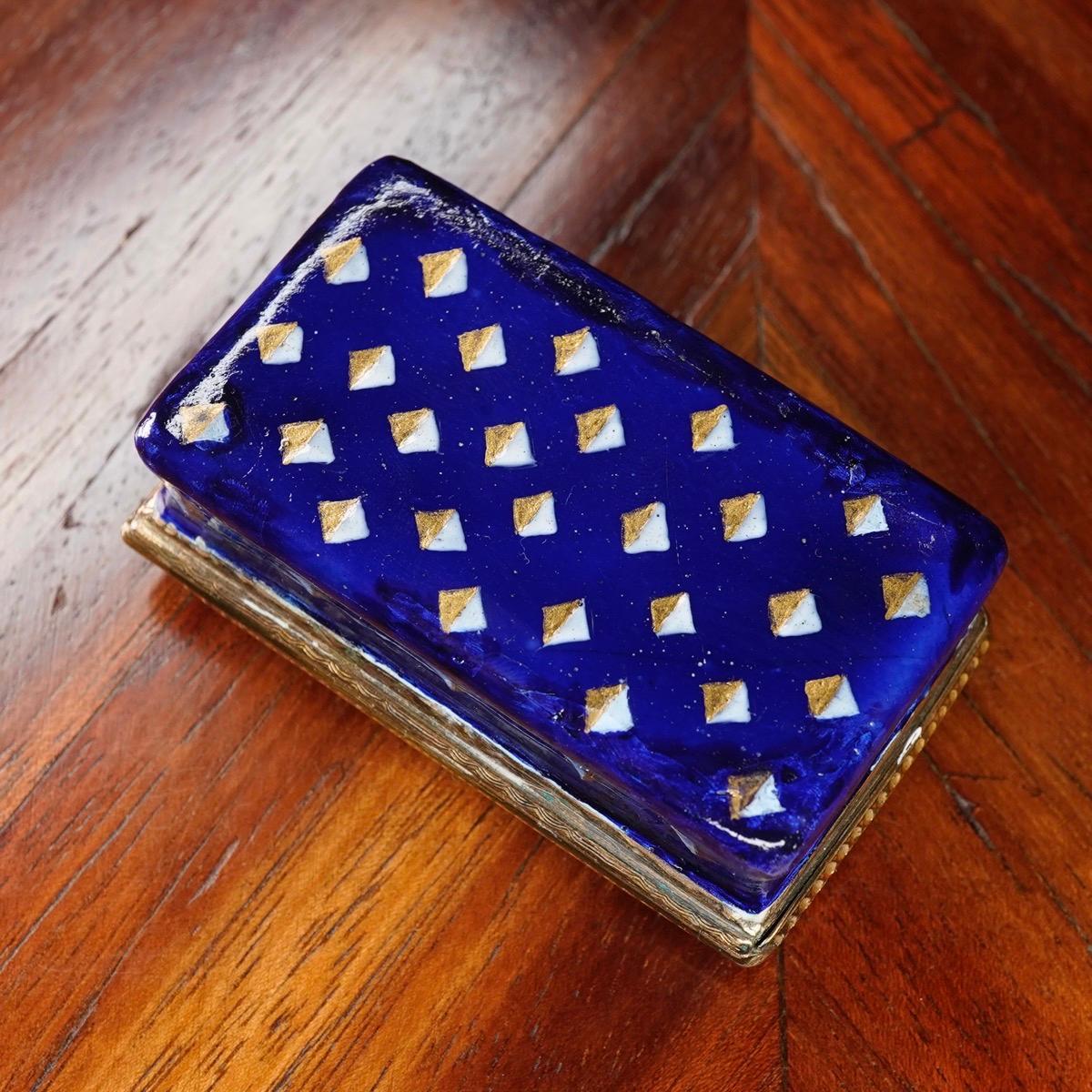Late 18th Century English Enamel Snuff Box, Blue with Flower Panel, circa 1780 For Sale