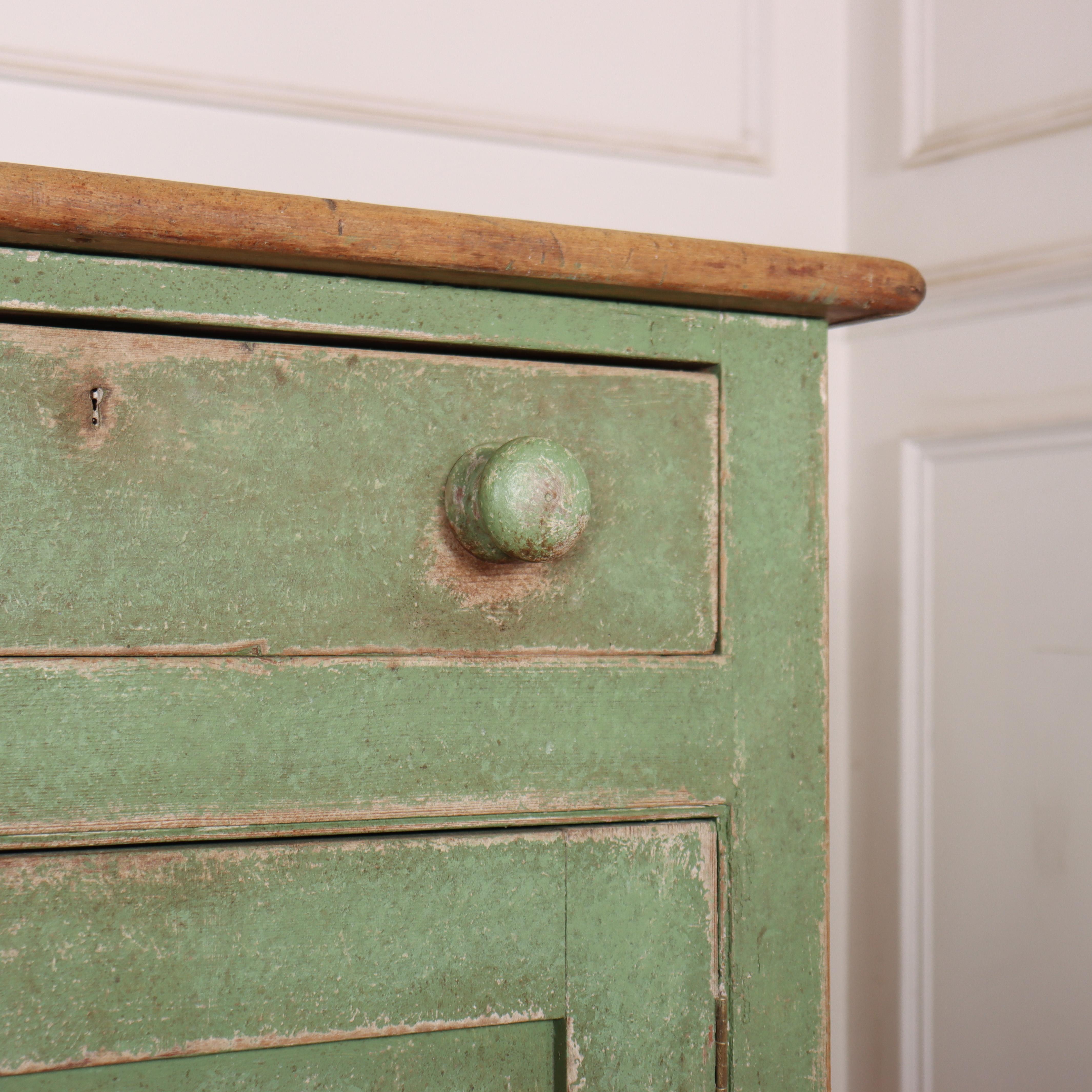 Base de commode English Farm House en vente 3